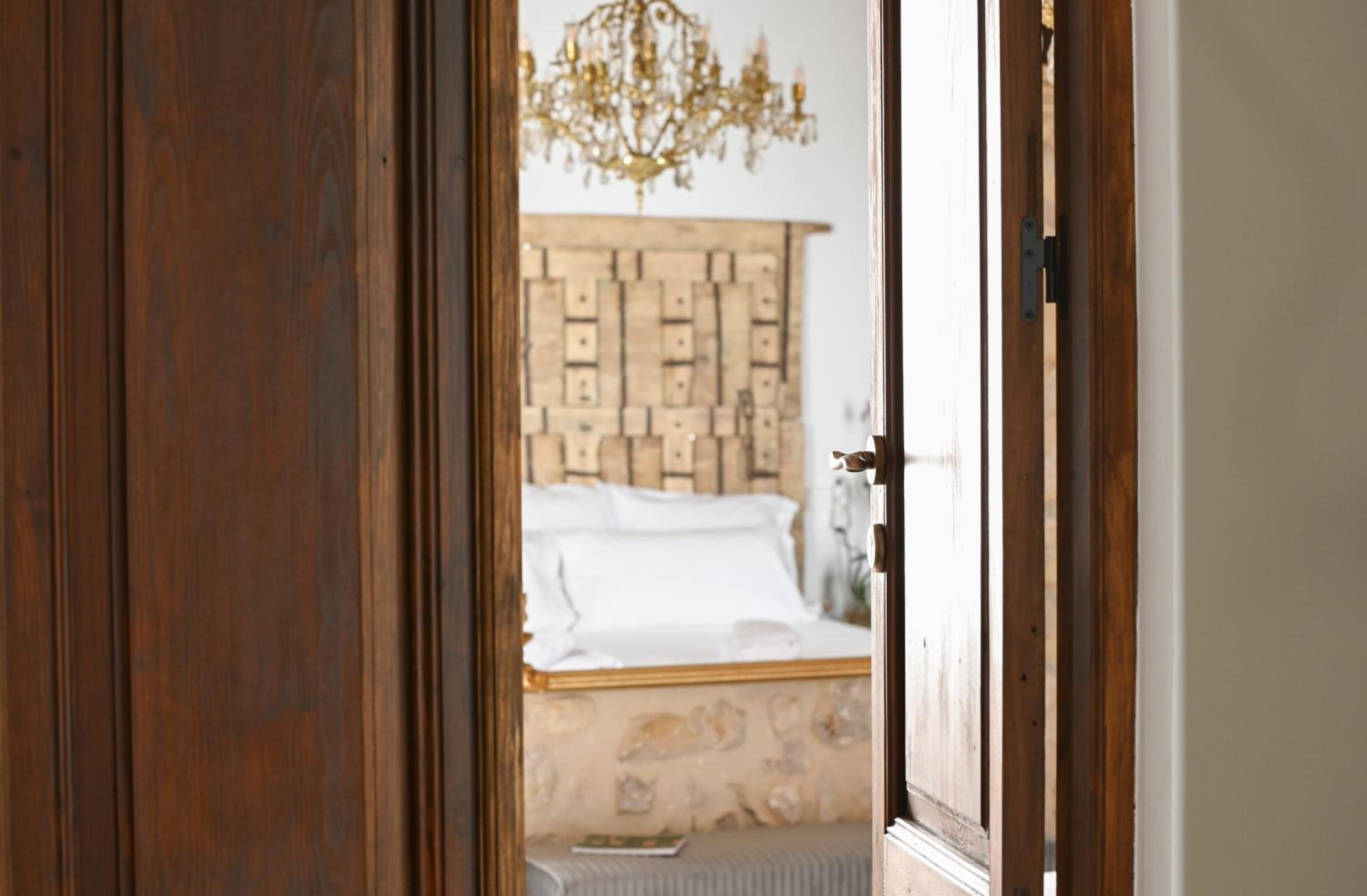 Deluxe Room - Photo 44