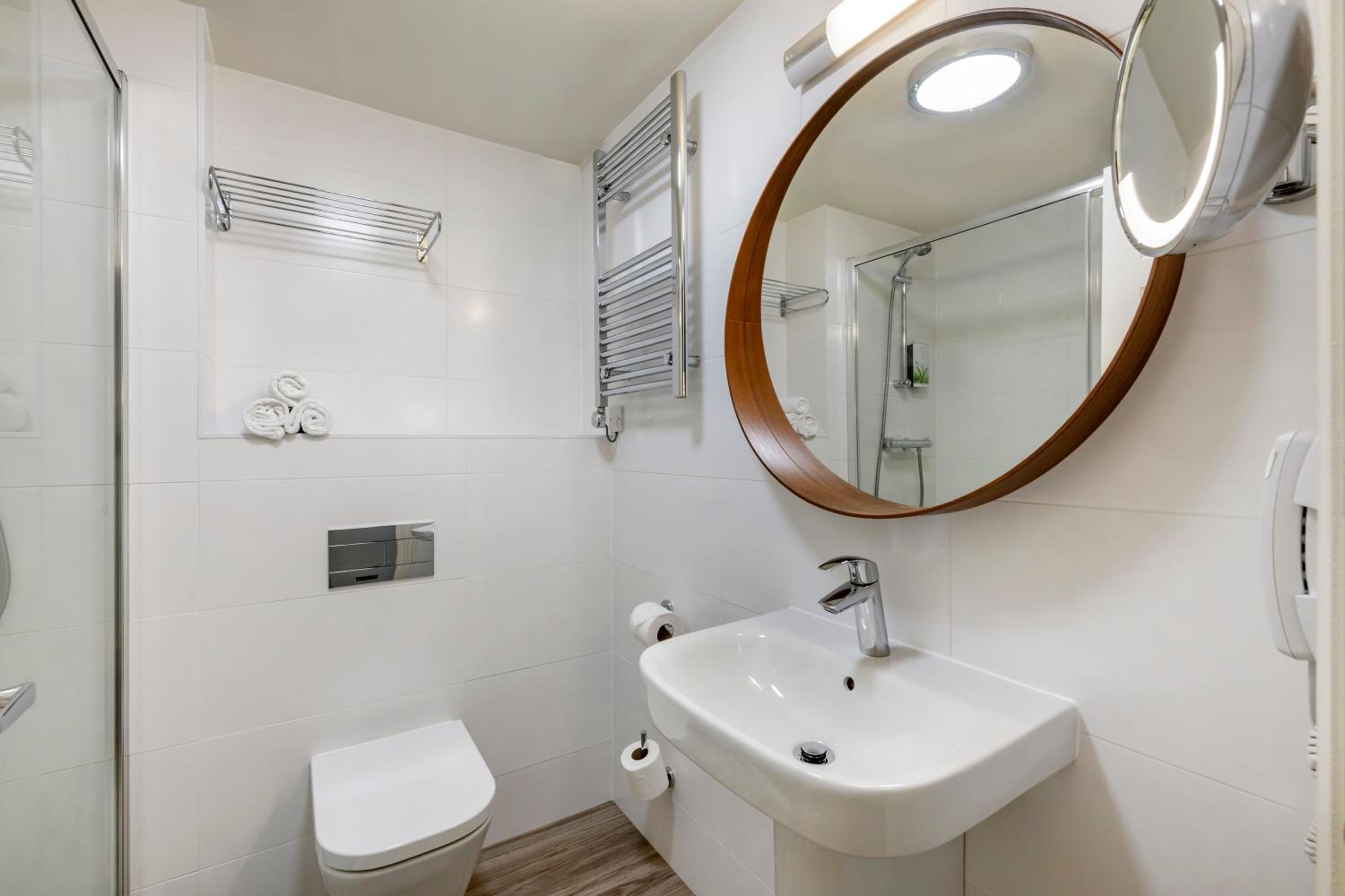 One Bedroom Apartment (Sleeps 3) - Photo 7