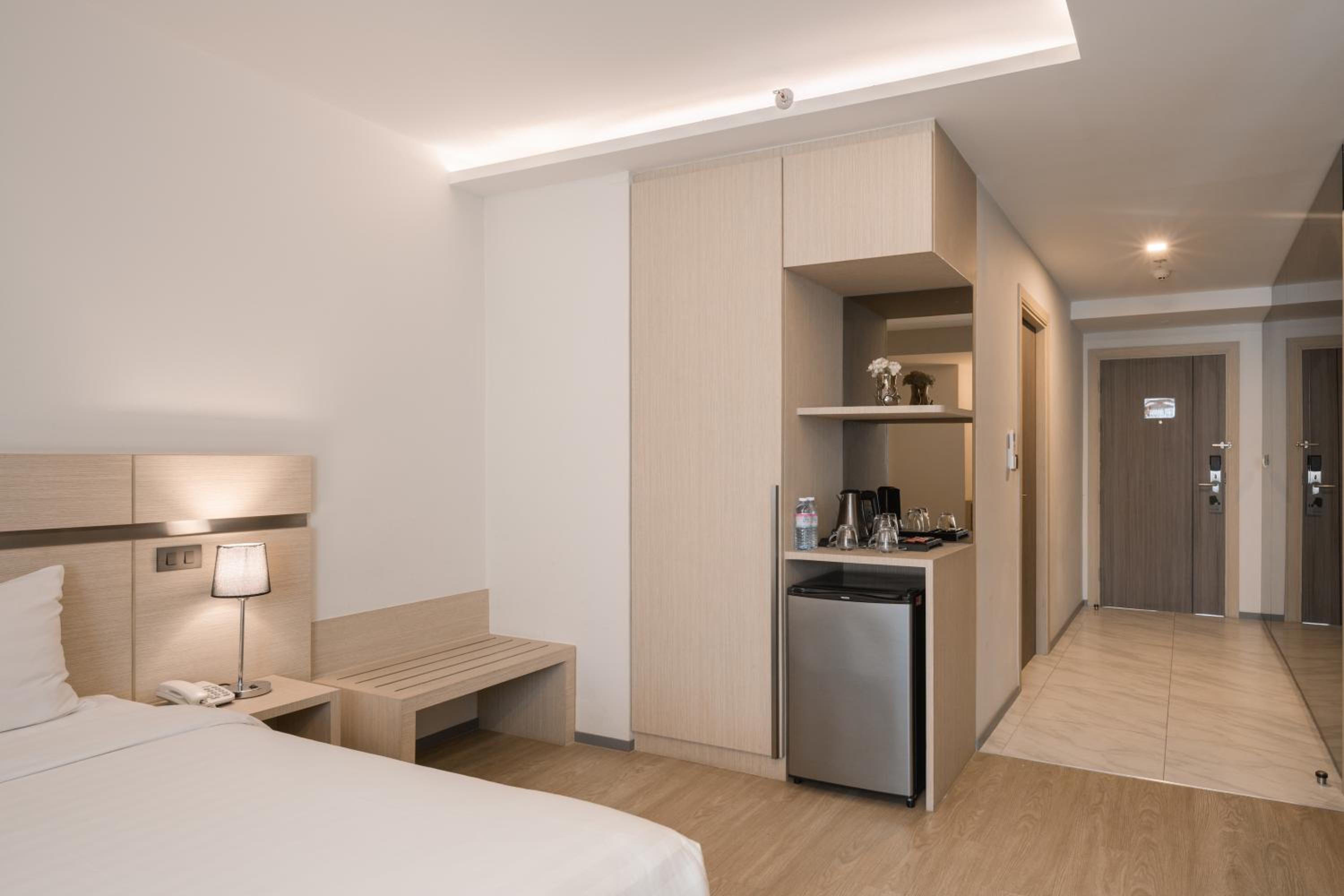 Deluxe Double Room with Bath photo 2
