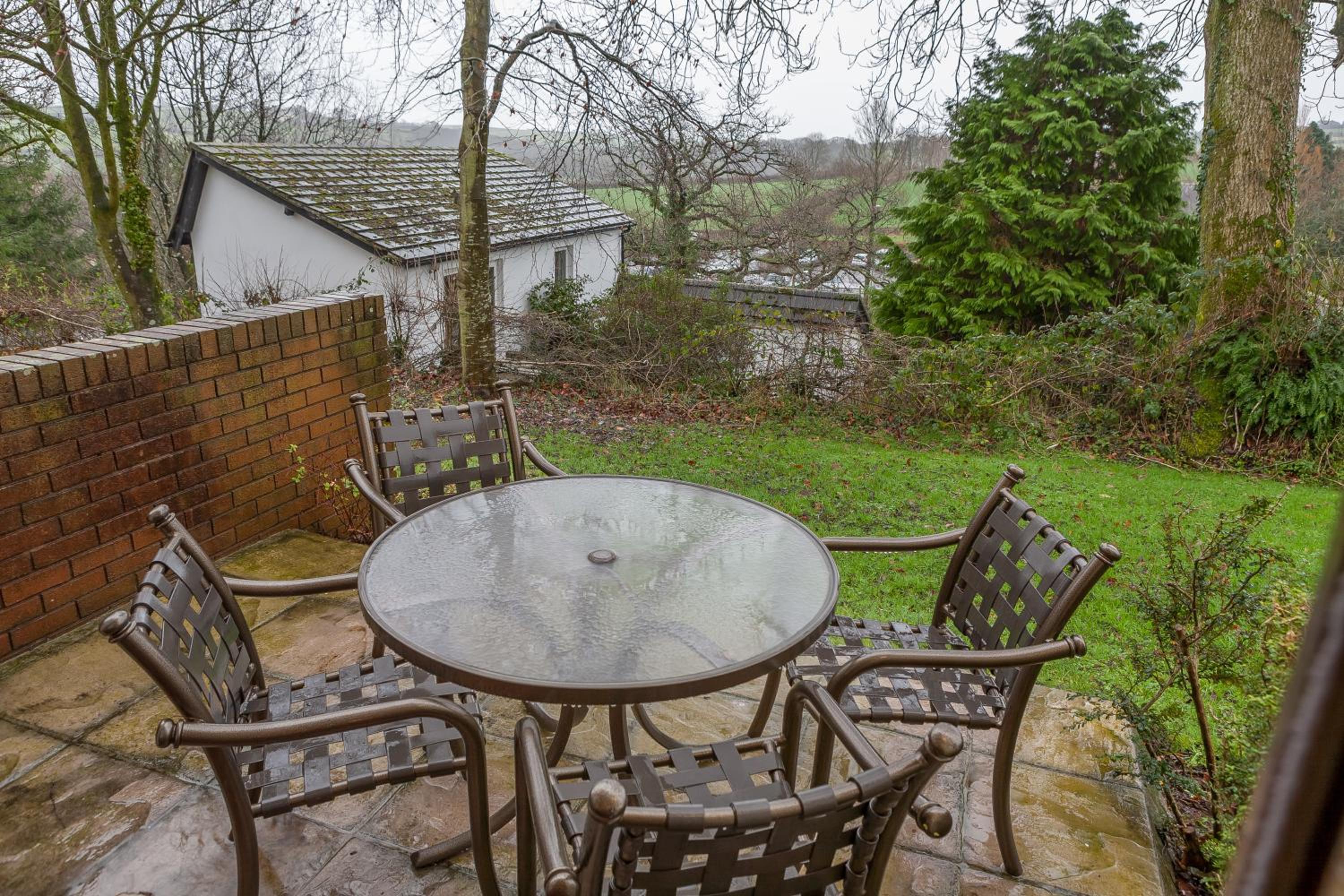 One Bedroom House (Sleeps 4)  - Photo 2