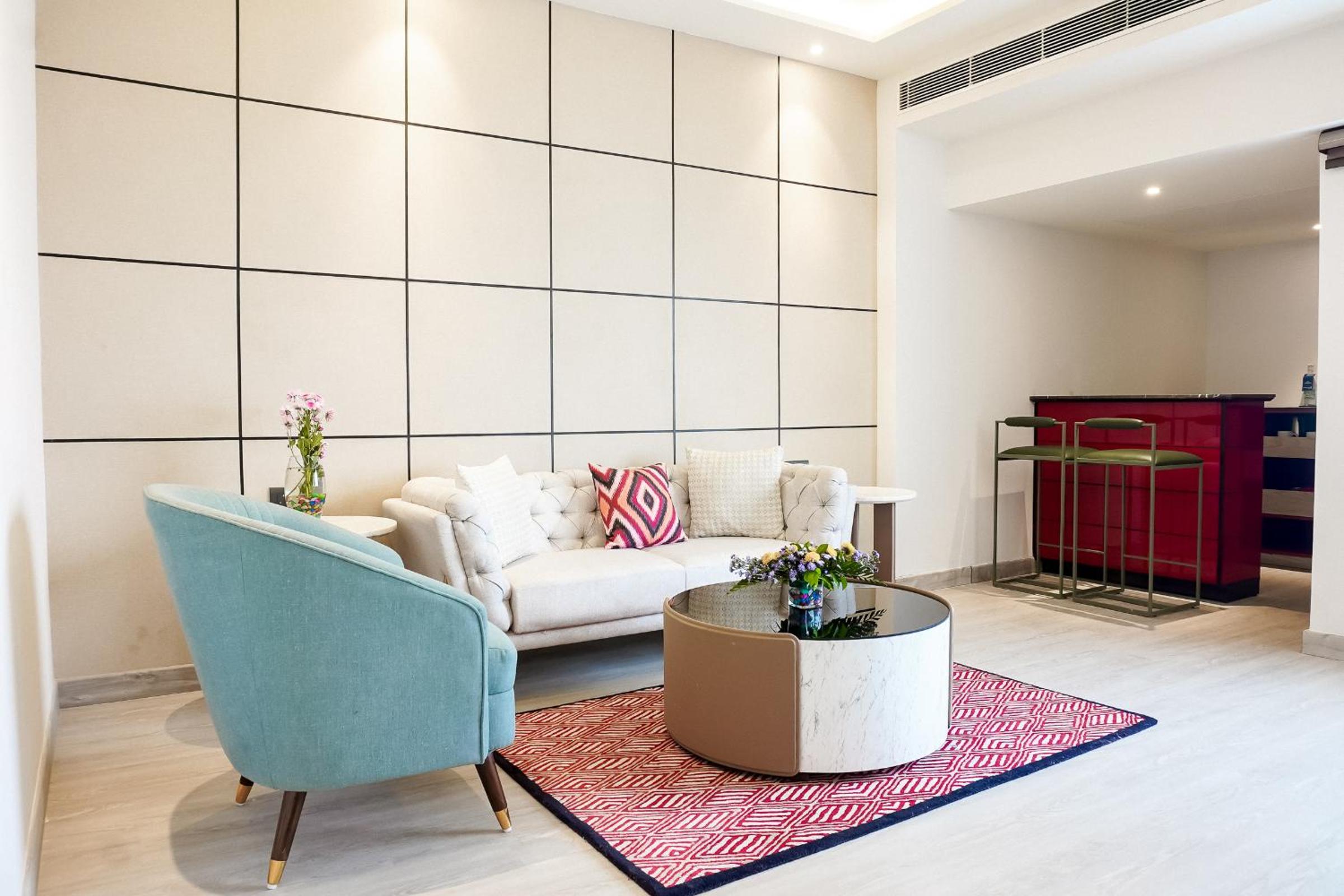 Junior Suite With 15% Discount On Food, Beverages And Laundry - Photo 3