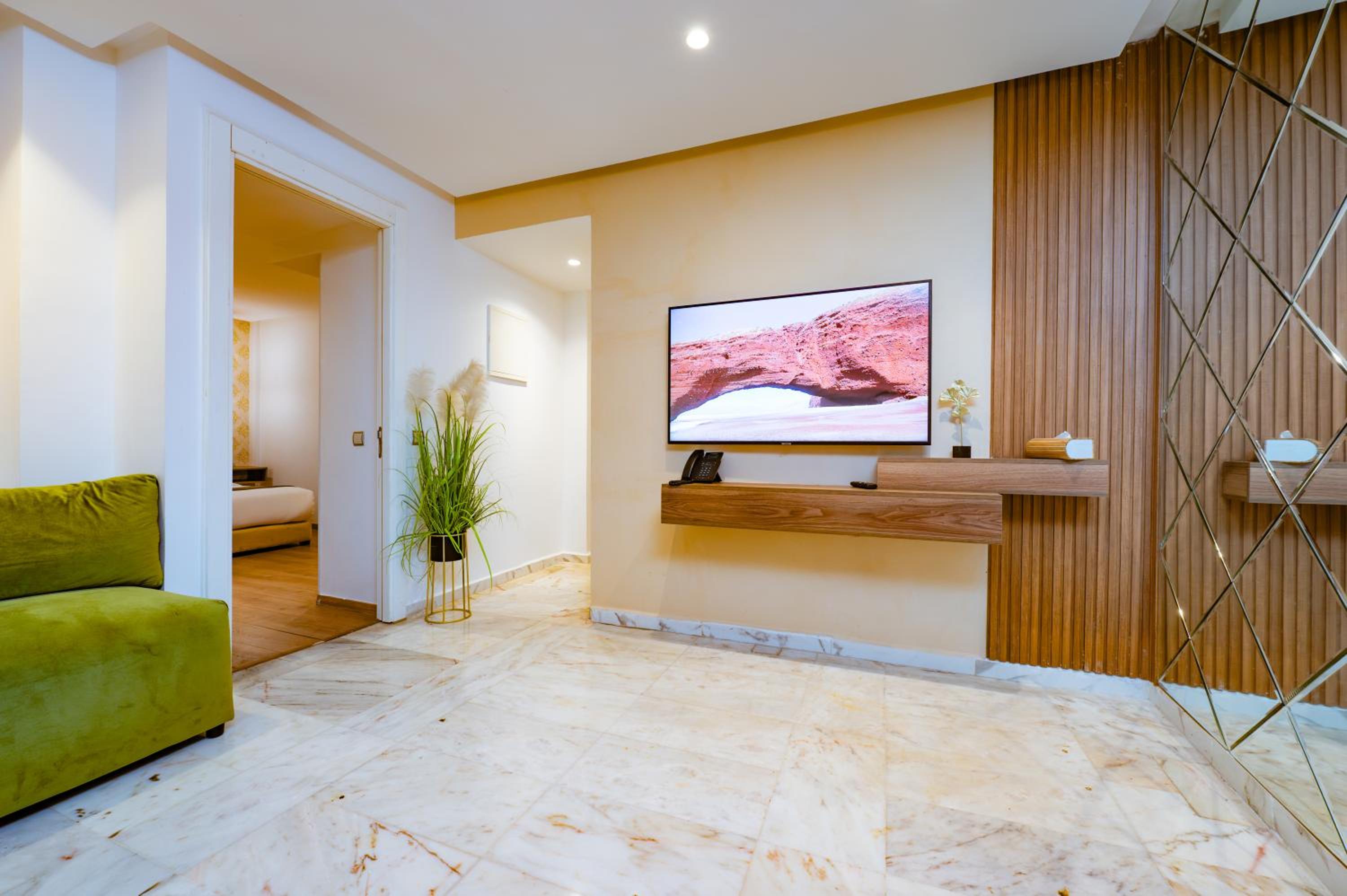 One-Bedroom Apartment