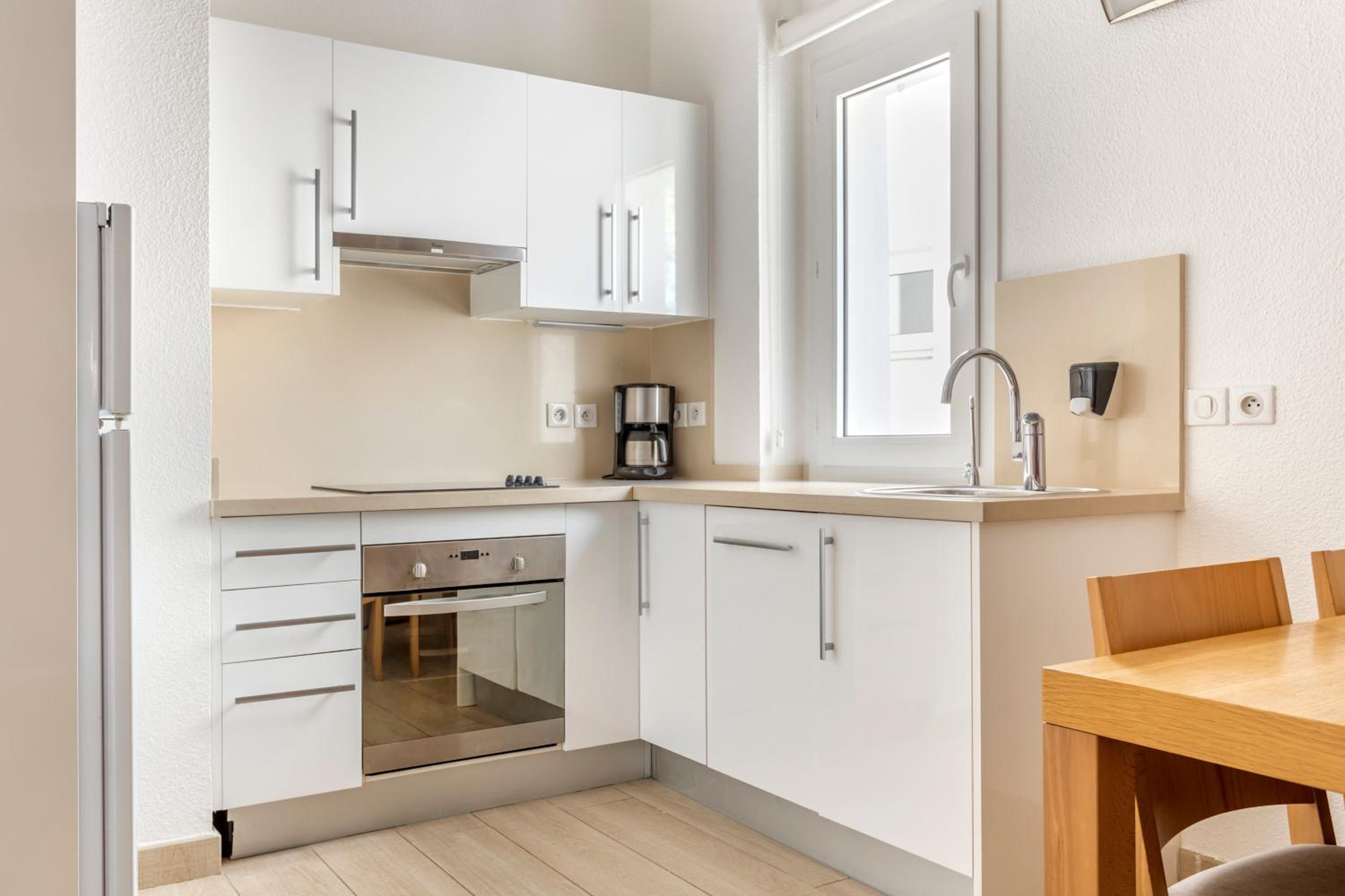 One-Bedroom Apartment - Photo 14