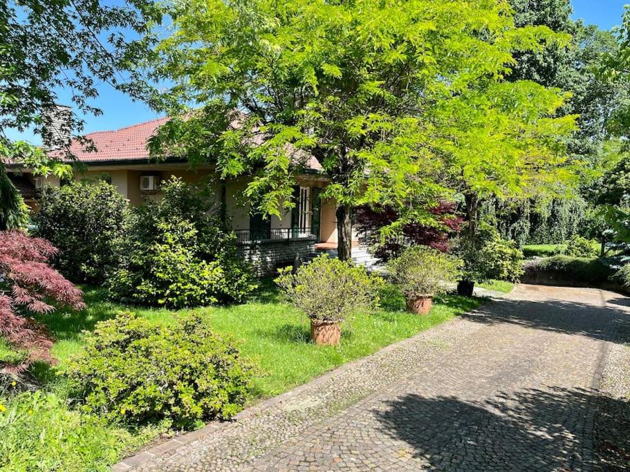 Villa photo 2