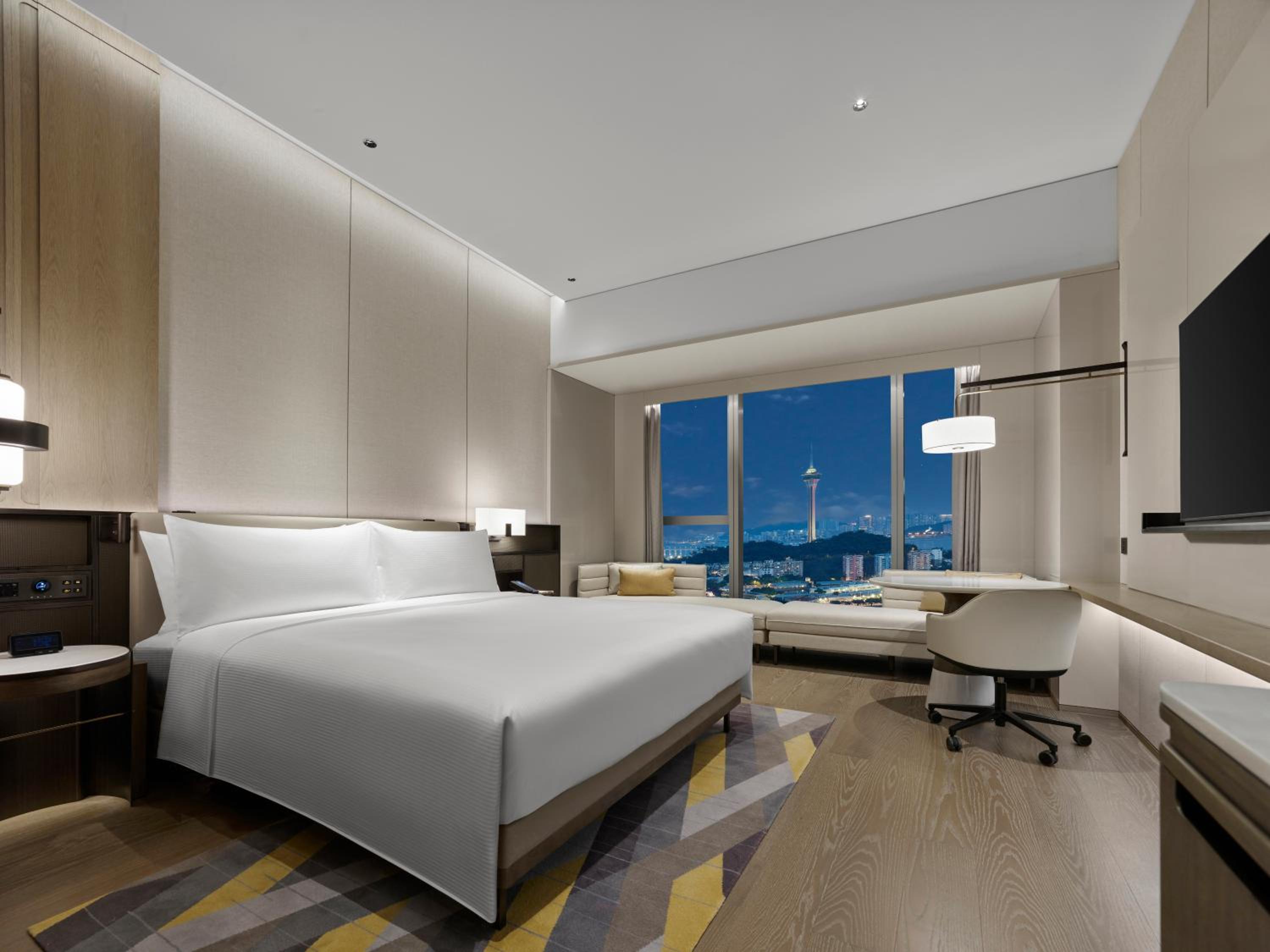 Executive King Room with Sea View - Photo 4