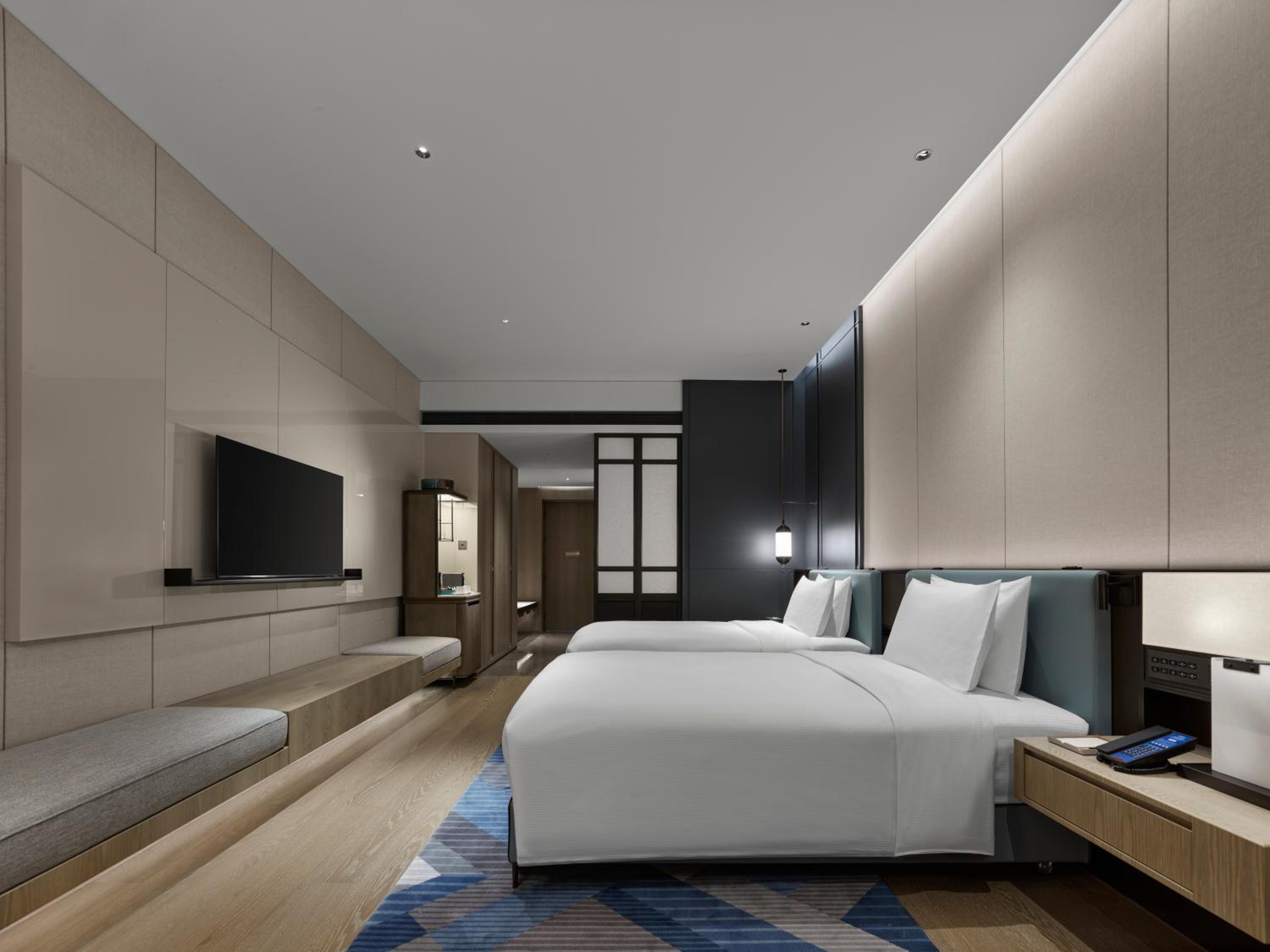 Deluxe Twin Room - Photo 2