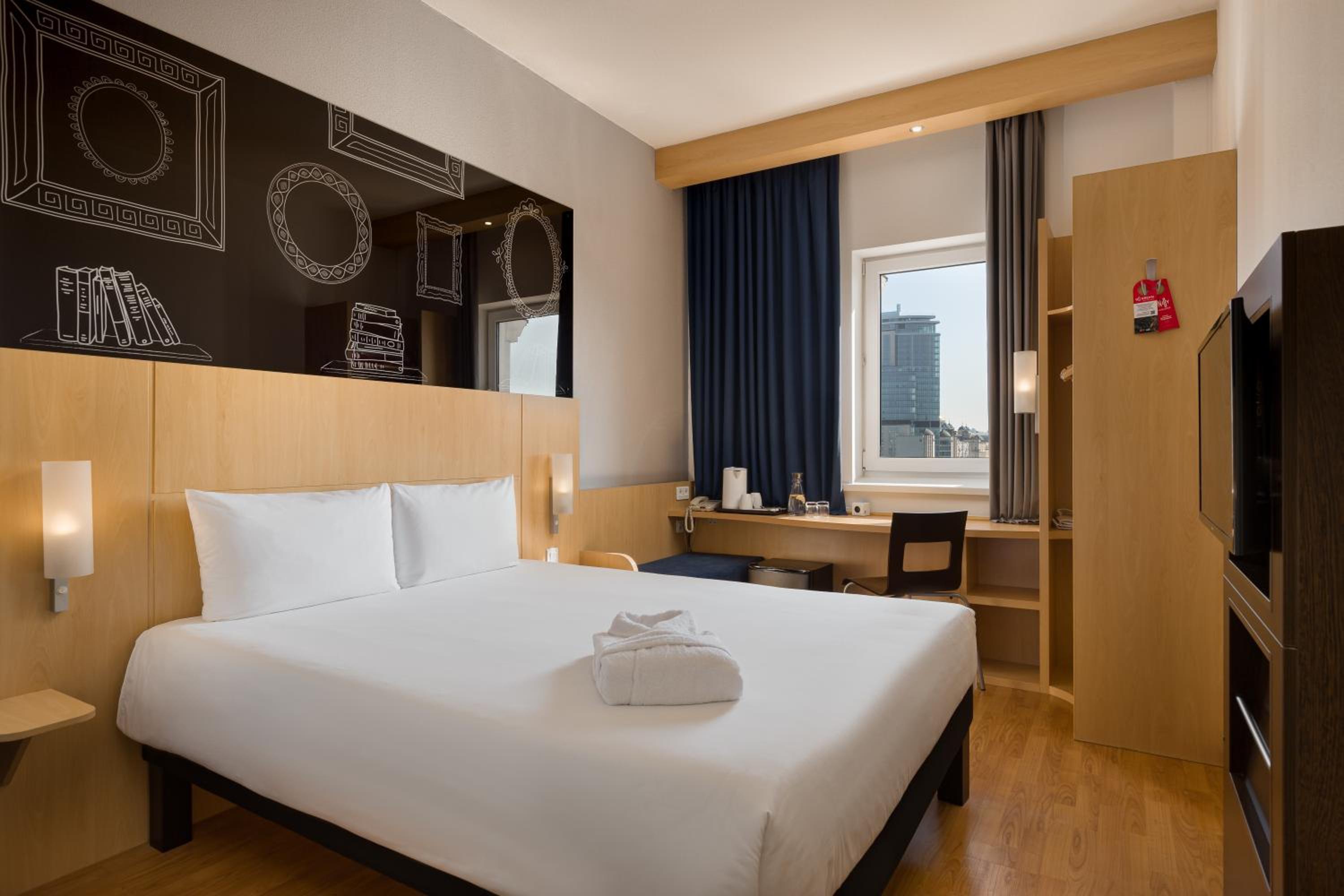 Premium Double Room - Photo 5