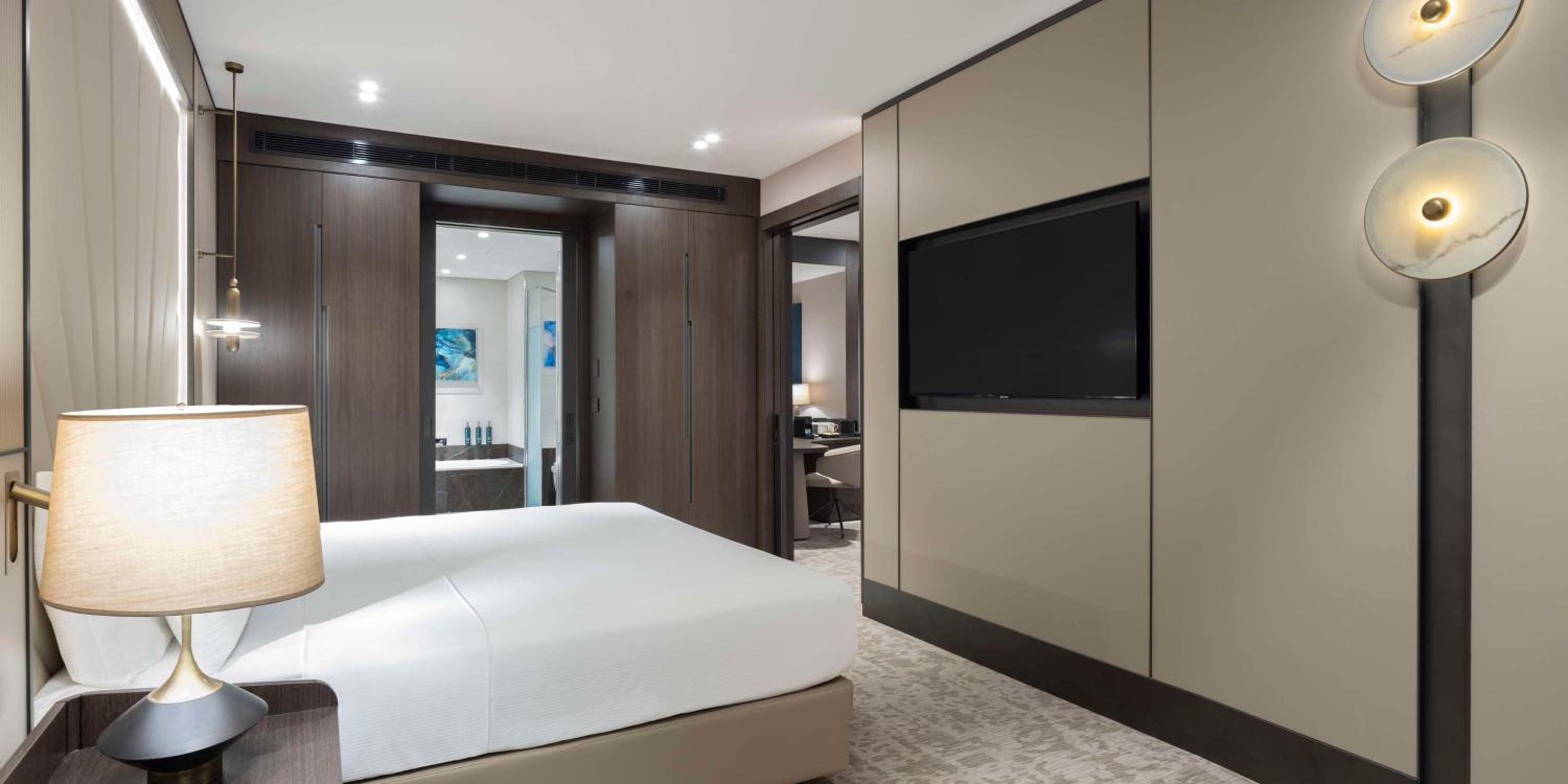 One-Bedroom King Suite