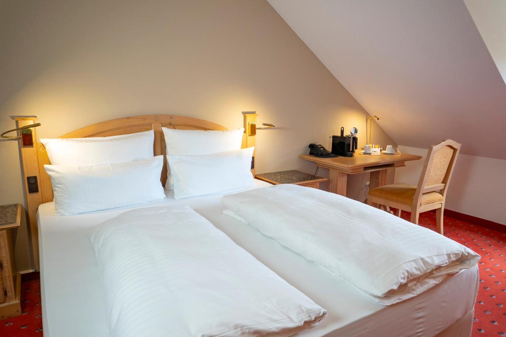 Executive King Room - Photo 2