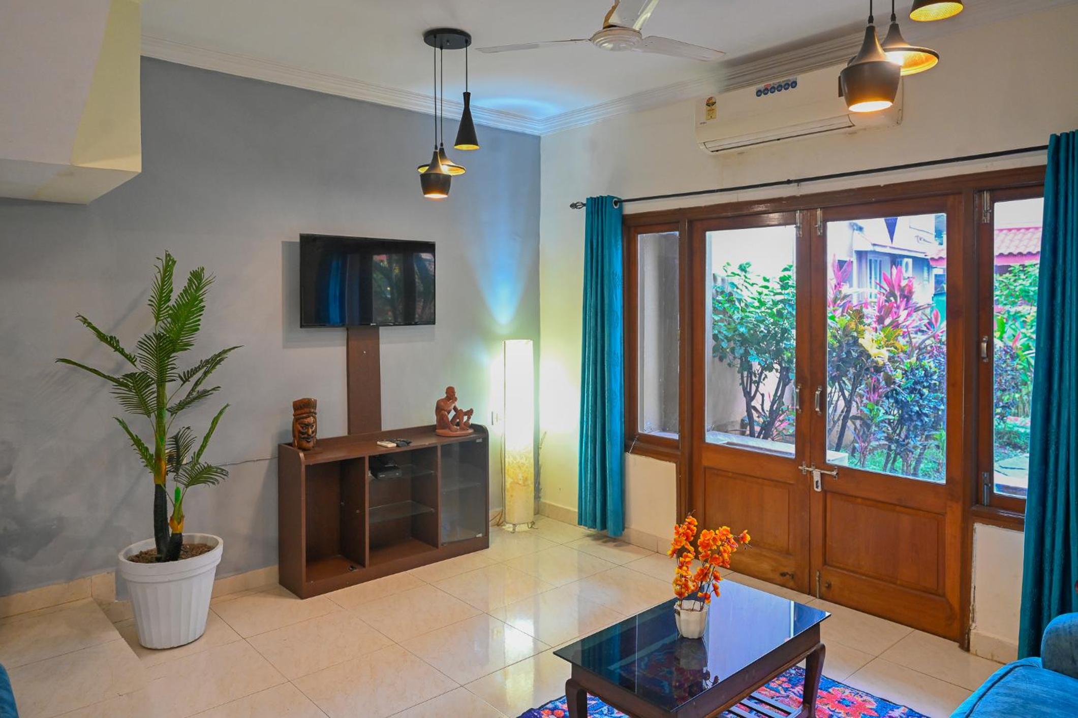 Three-Bedroom Villa photo 2