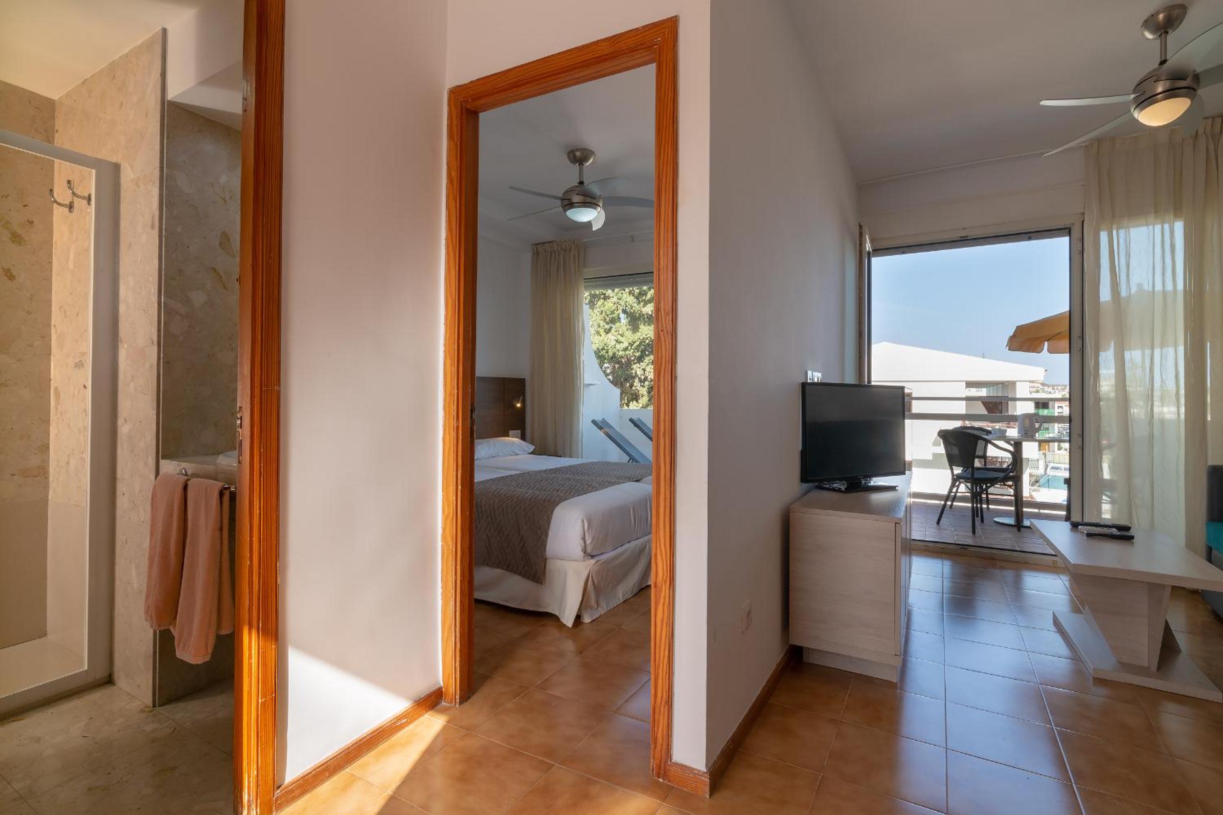 Apartamento de una habitación (vista lateral al mar)