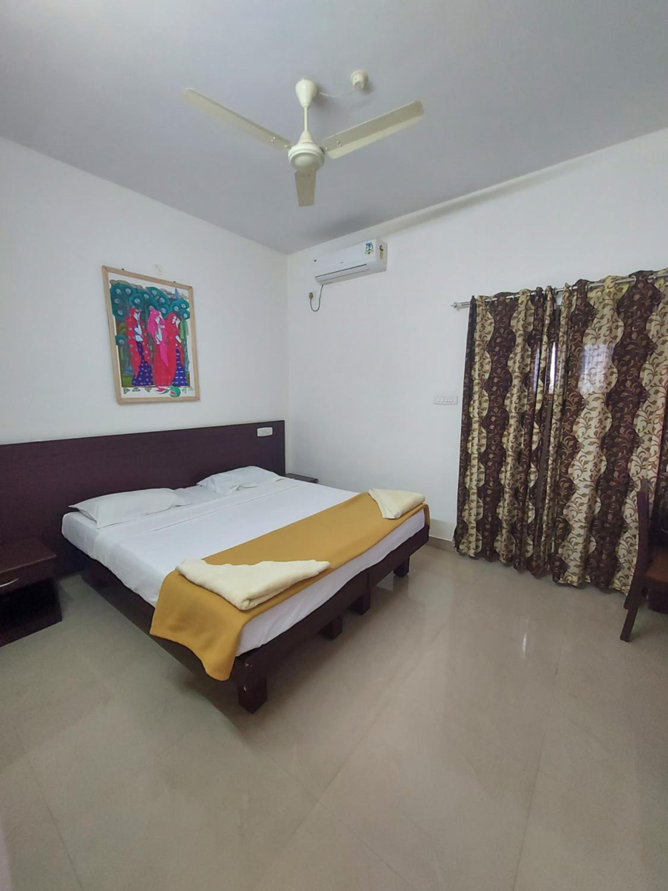 Double Room with Private Bathroom photo 1
