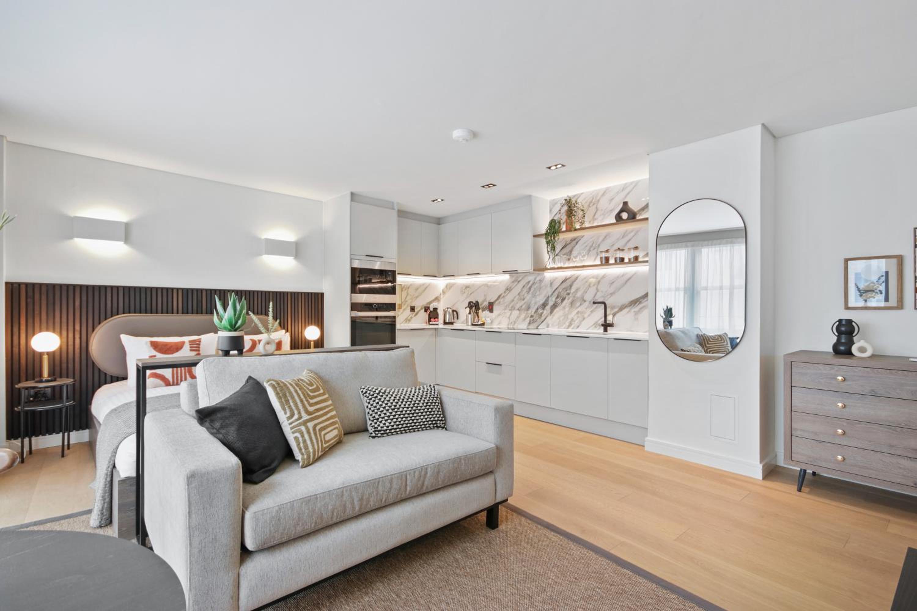 Studio Apartment photo 1