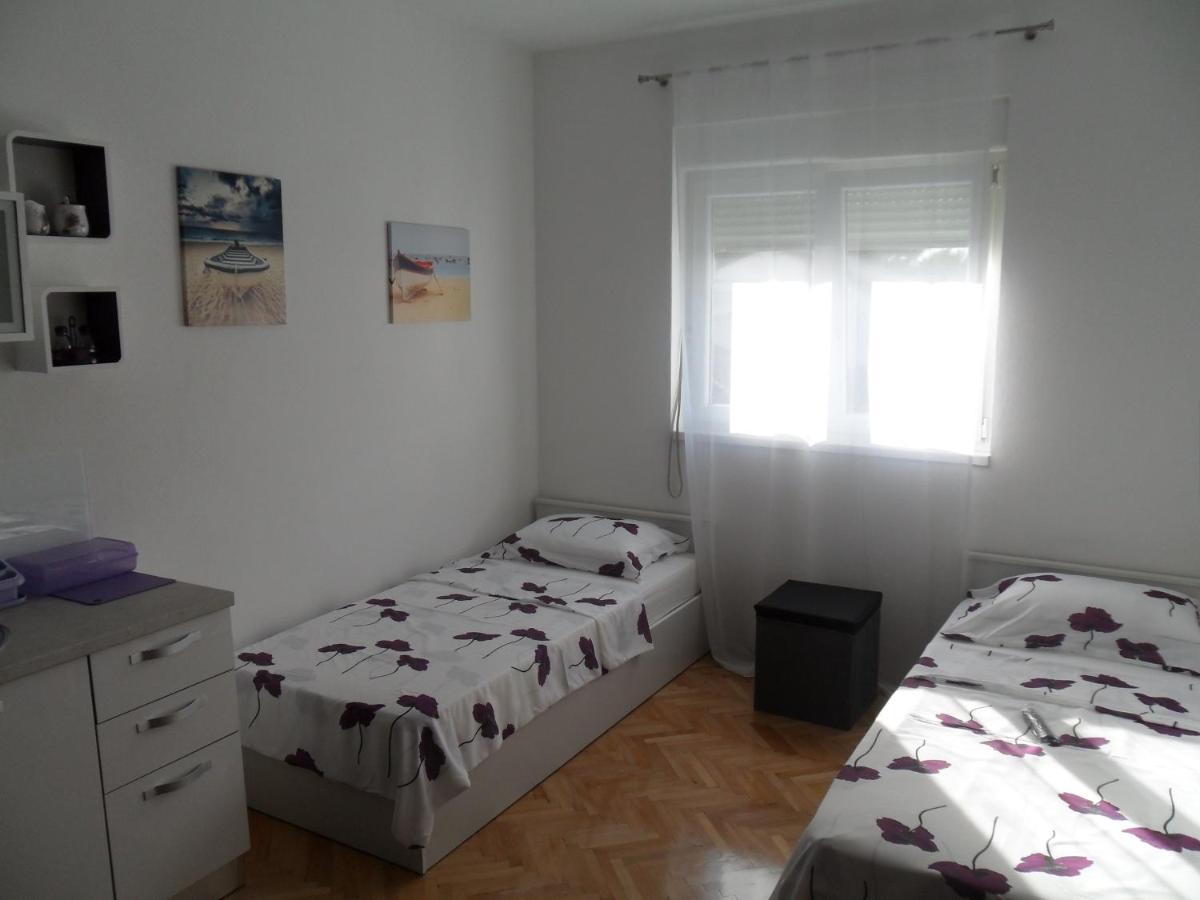 Two-Bedroom Apartment - Photo 11