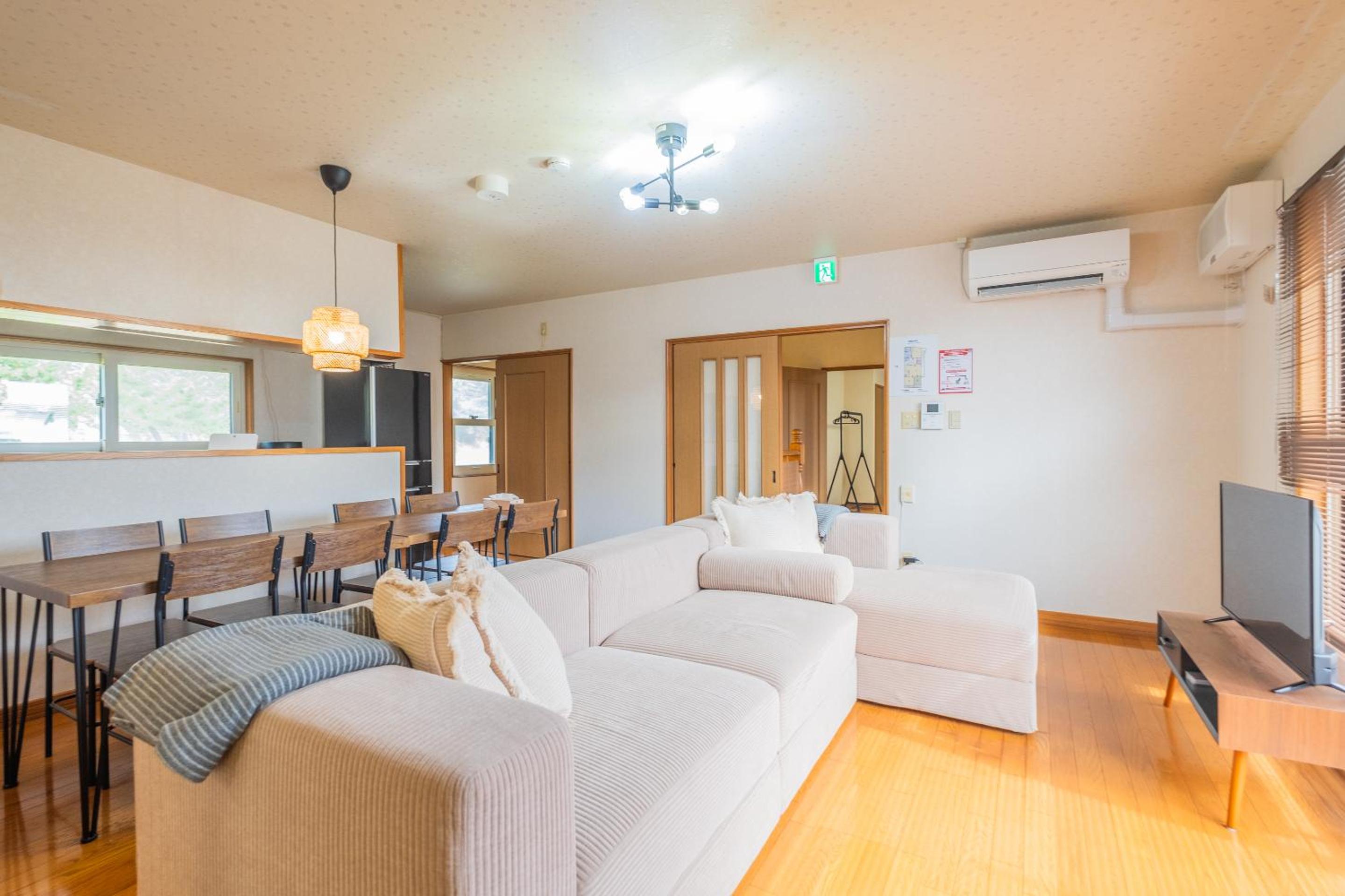 Three-Bedroom House photo 1