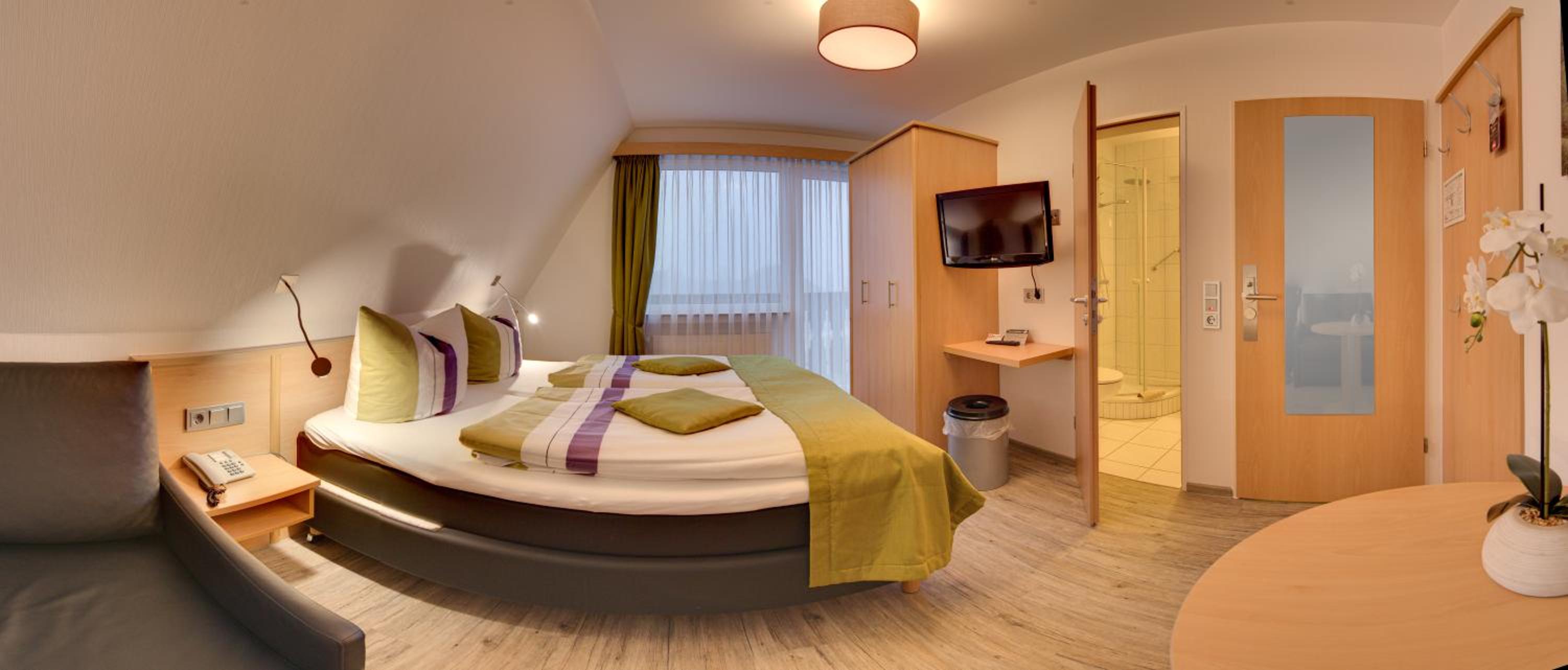 Standard Double Room - Photo 1