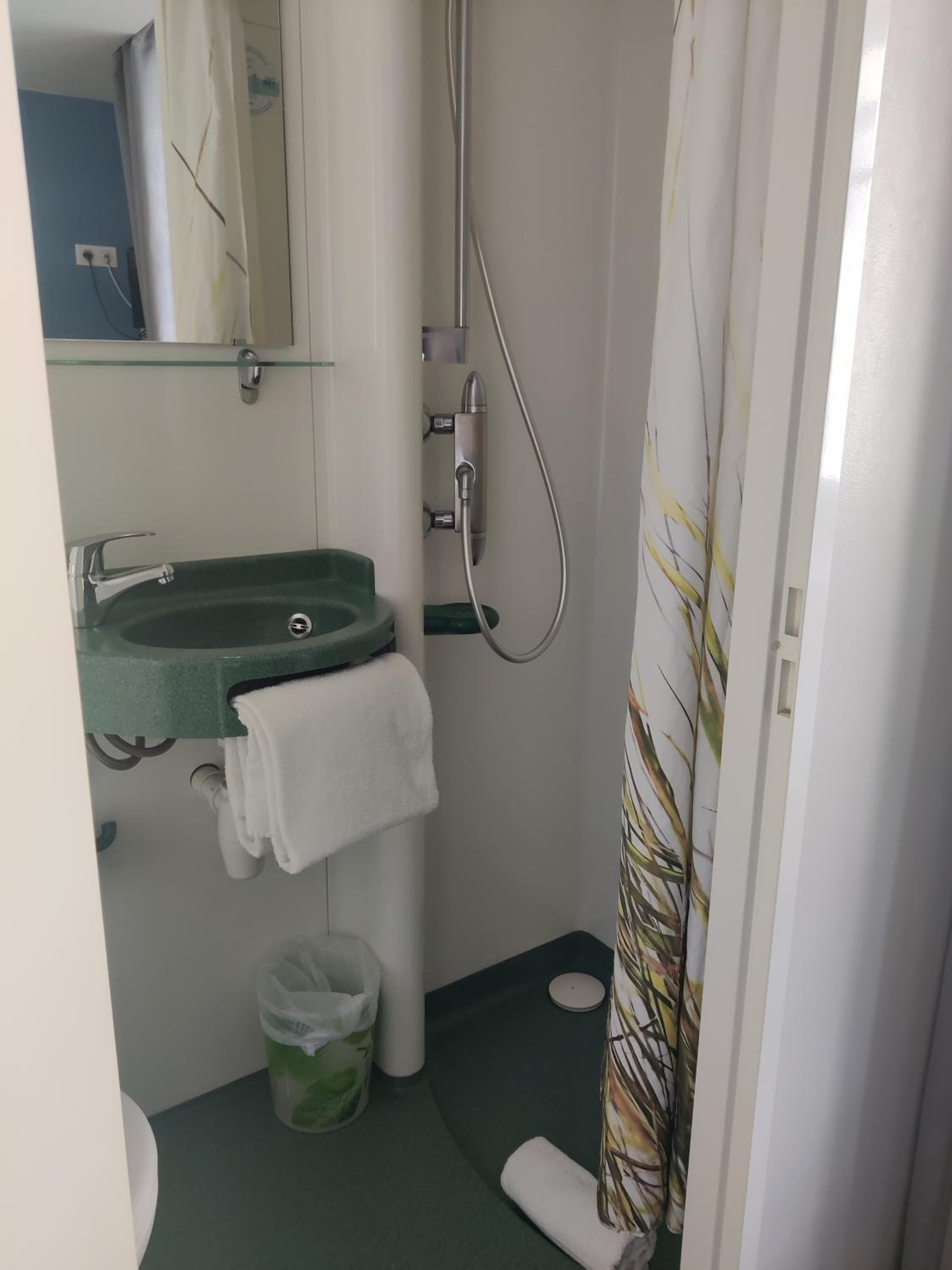 Standard Single Room - 30 ft² photo 2