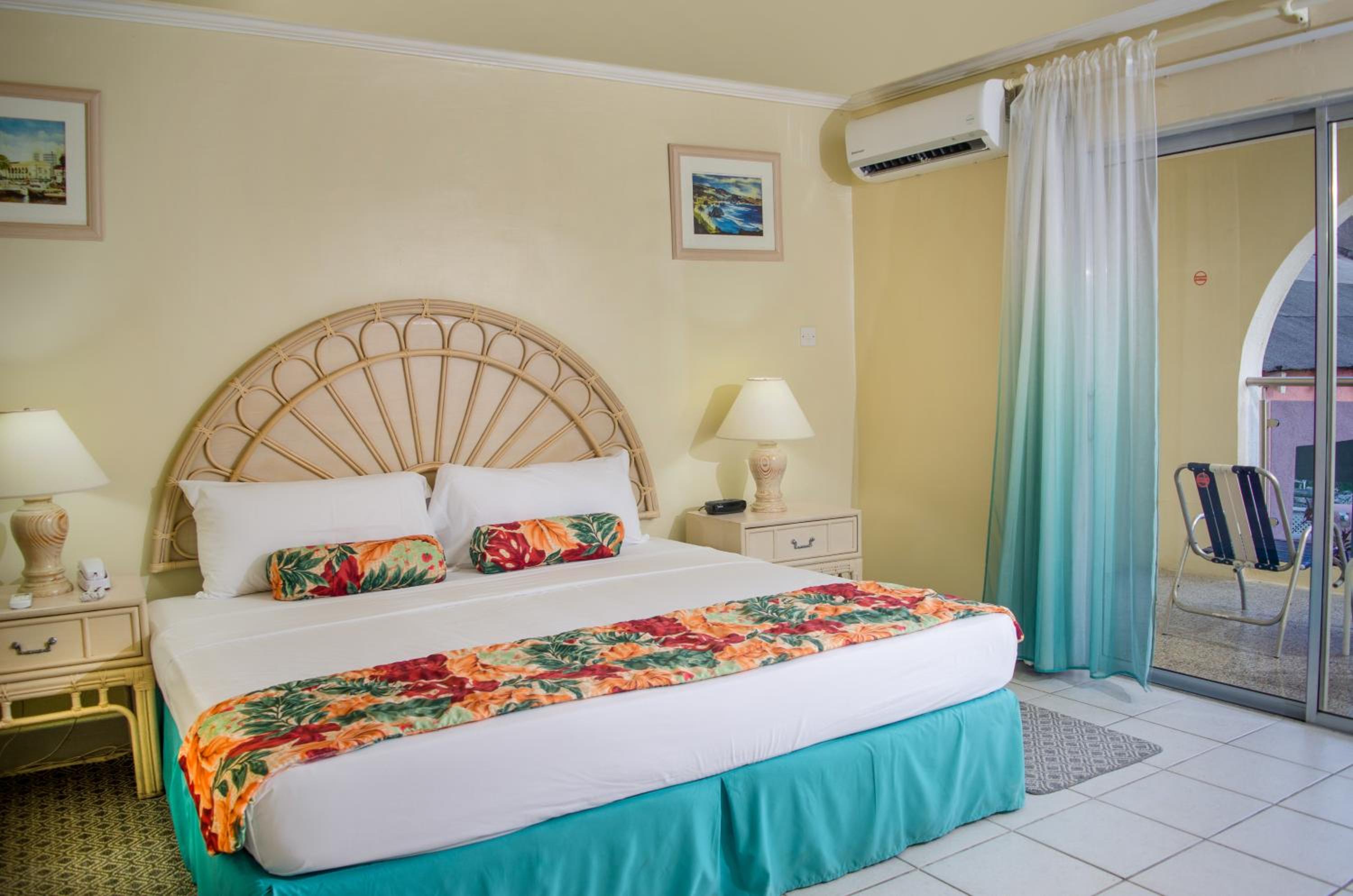 Queen Room with Balcony