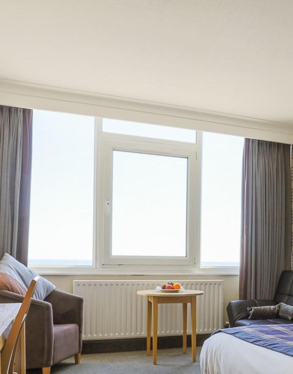 Double Room with Sea View - Photo 2