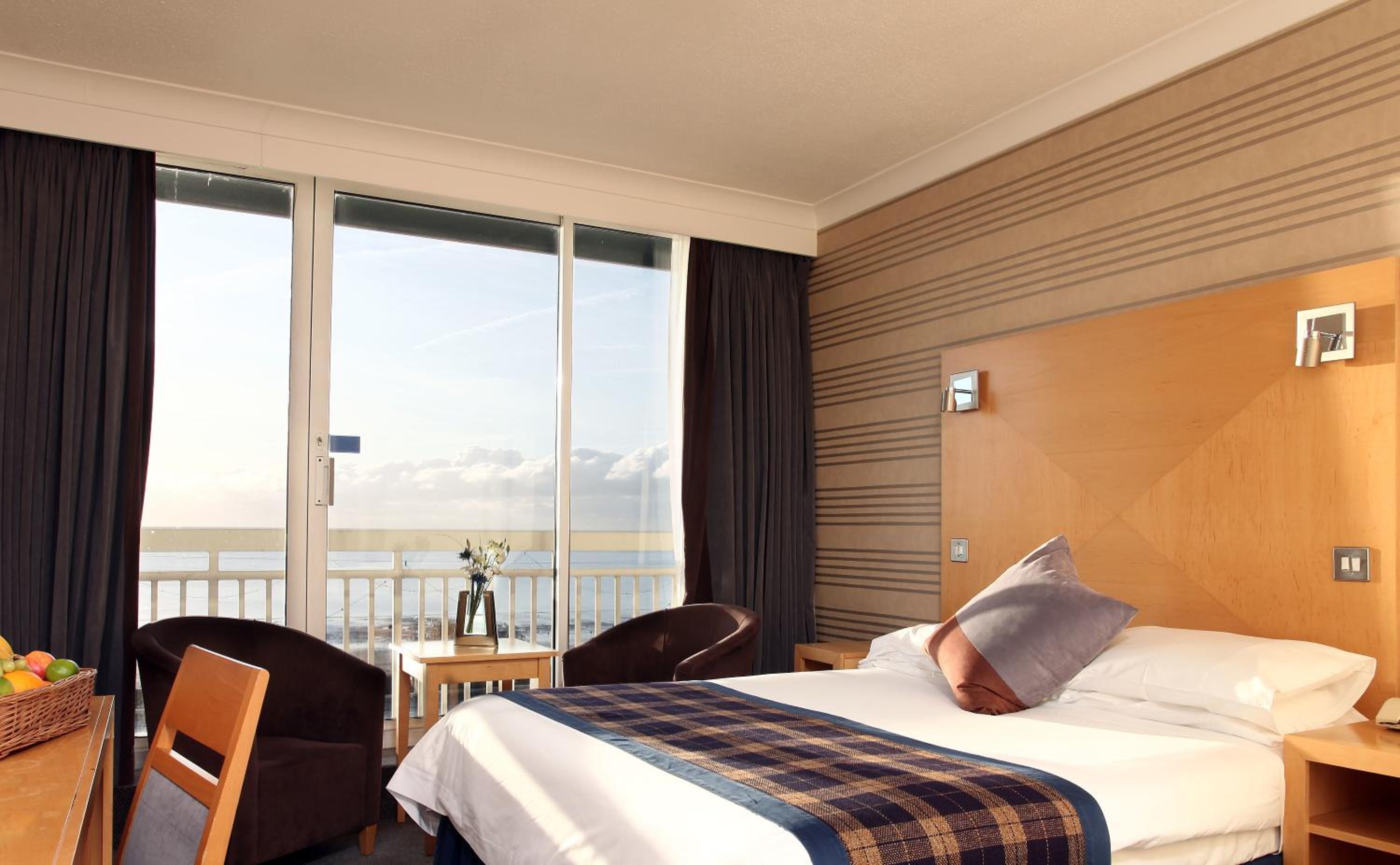 Double Room with Sea View - Photo 1