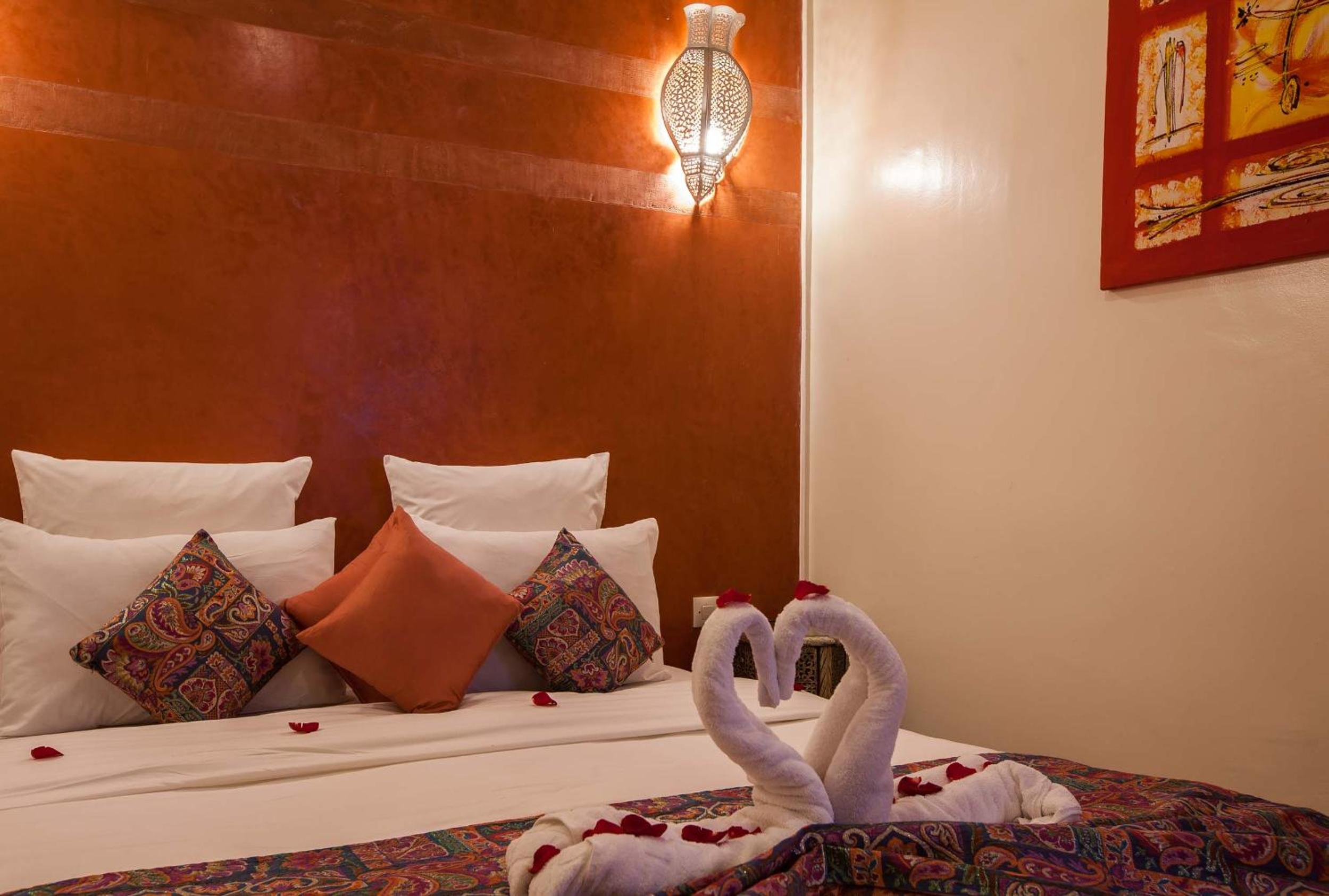 Suite - Photo 11