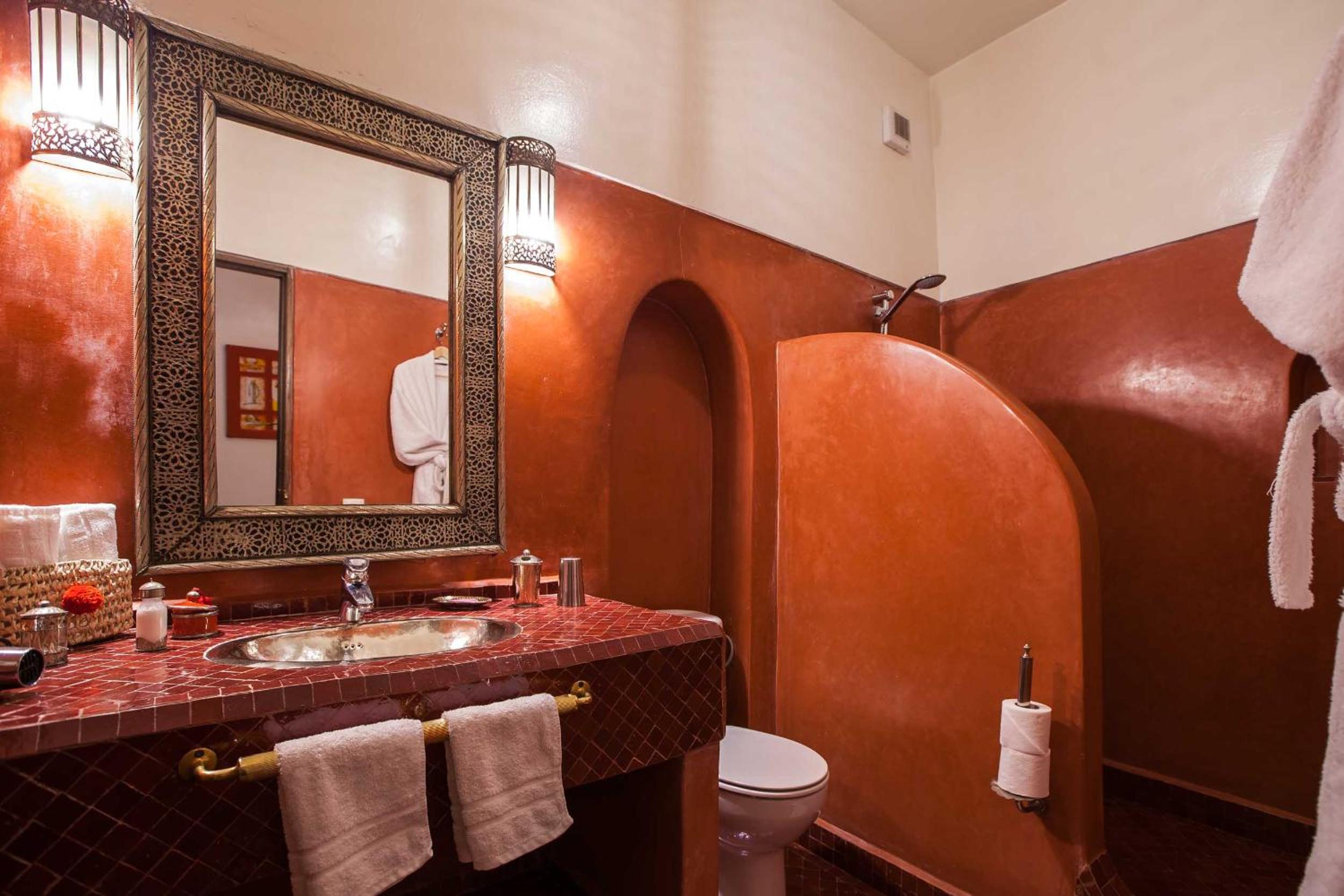 Suite - Photo 9