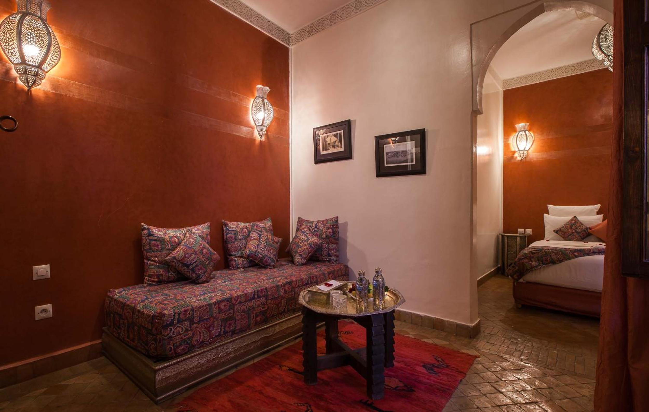 Suite - Photo 16