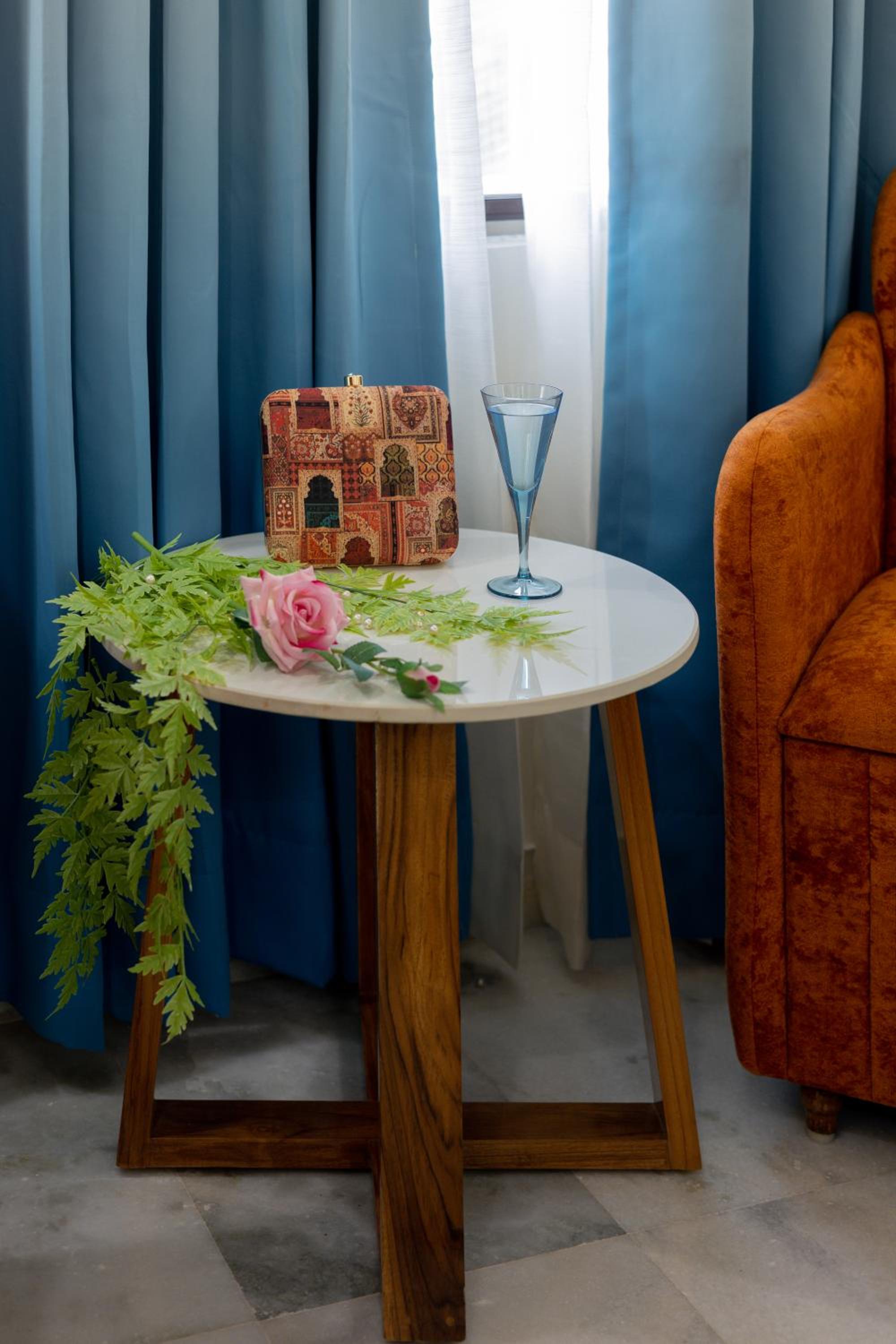Luxurious Moroccan Theme room with panoramic city view and Designer Bed: Enjoy 10% off on - F&B, Spa, car Hire, Complimentary Welcome Drink & Hi-Tea, Candlelight Dinner & Room Decoration Available  - Photo 2