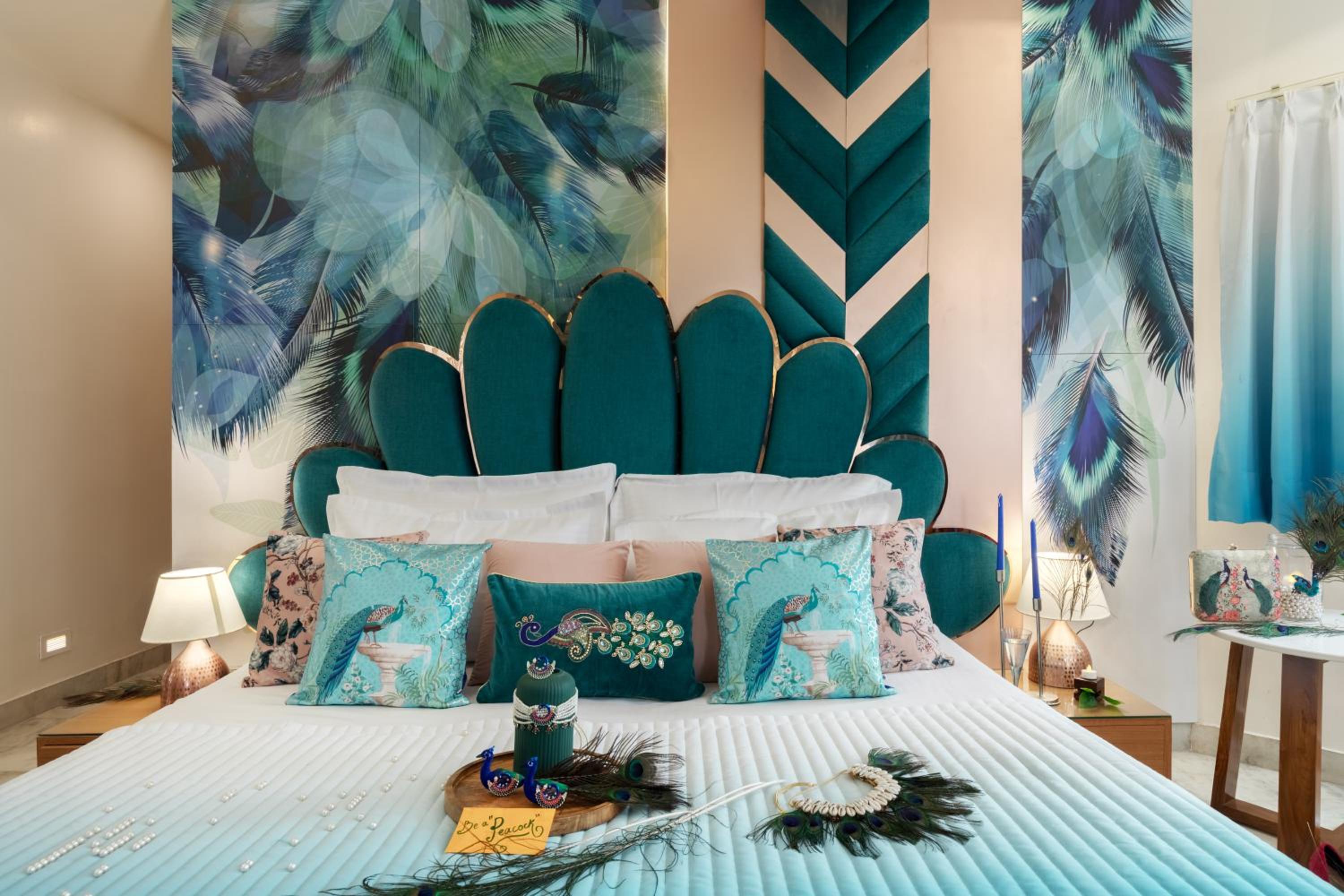 Peacock Theme Designer Room with 240 degree City view and Beautiful Peacock Bed: Enjoy 10% off on - F&B, Spa, car Hire, Complimentary Welcome Drink & Hi-Tea, Candlelight Dinner & Room Decoration Available  - Photo 15