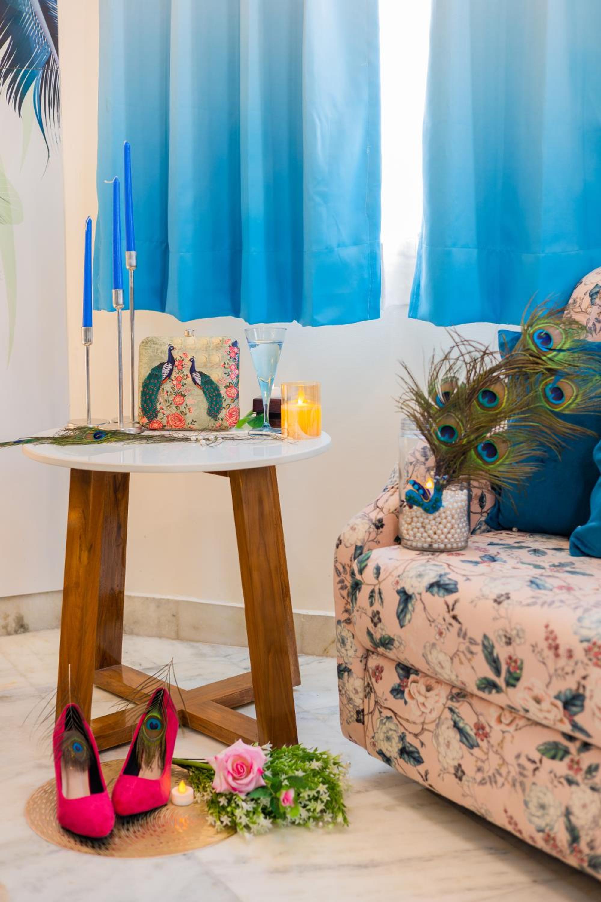 Peacock Theme Designer Room with 240 degree City view and Beautiful Peacock Bed: Enjoy 10% off on - F&B, Spa, car Hire, Complimentary Welcome Drink & Hi-Tea, Candlelight Dinner & Room Decoration Available  - Photo 7