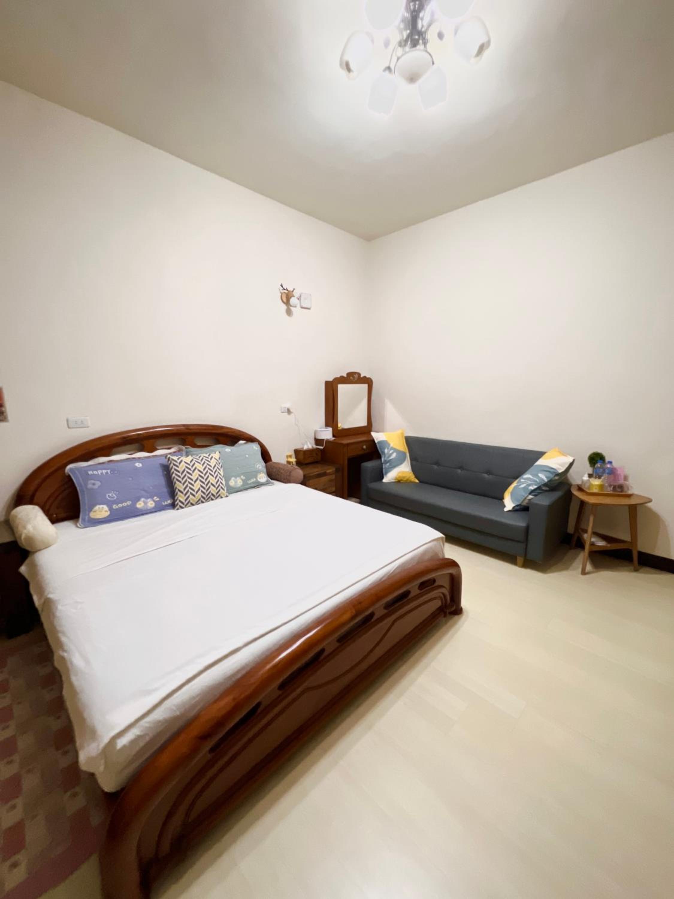Queen Room with Balcony photo 1
