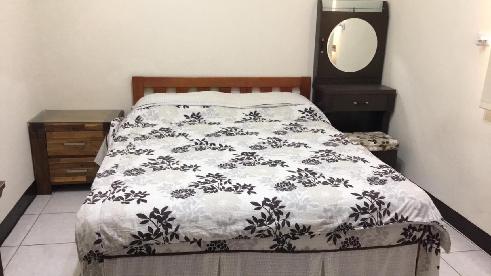 Double Room with Shared Bathroom photo 1