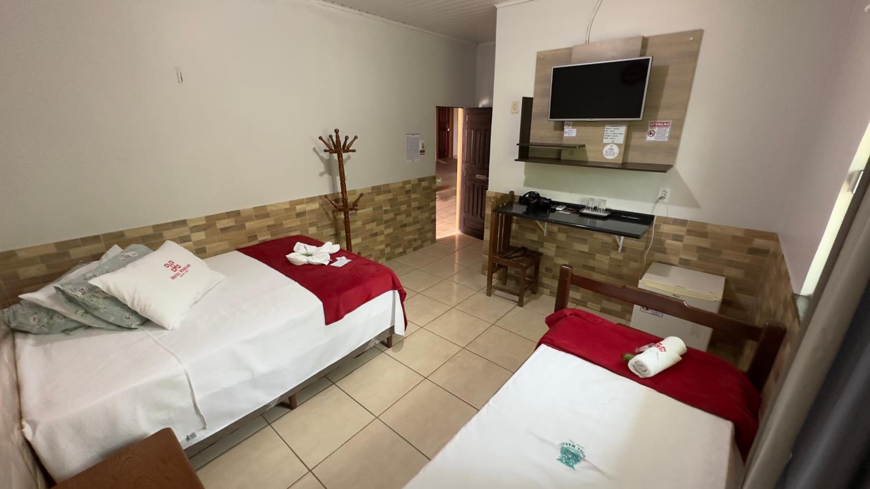 Standard Double or Twin Room - Photo 7