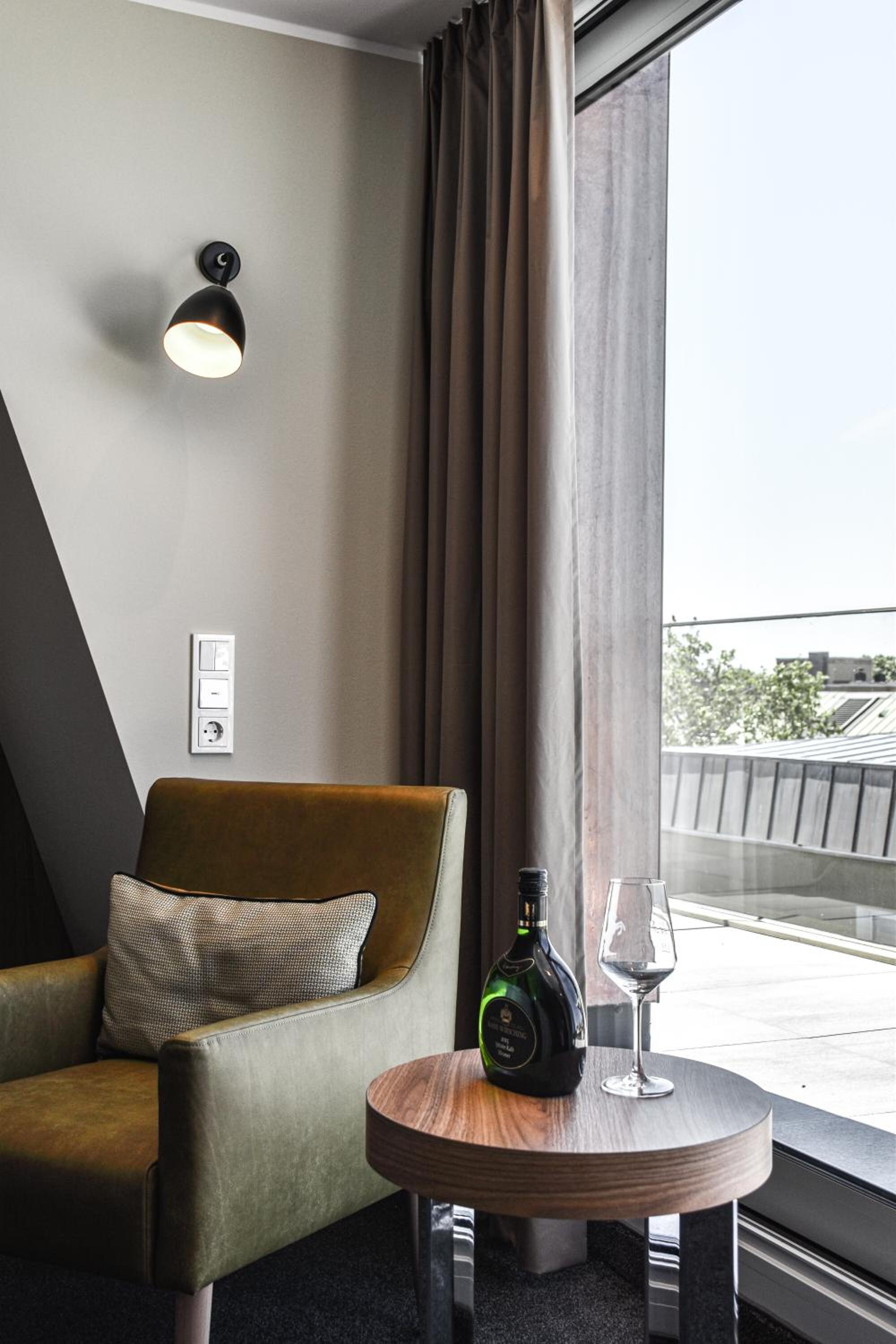 Rooftop Room - Photo 5