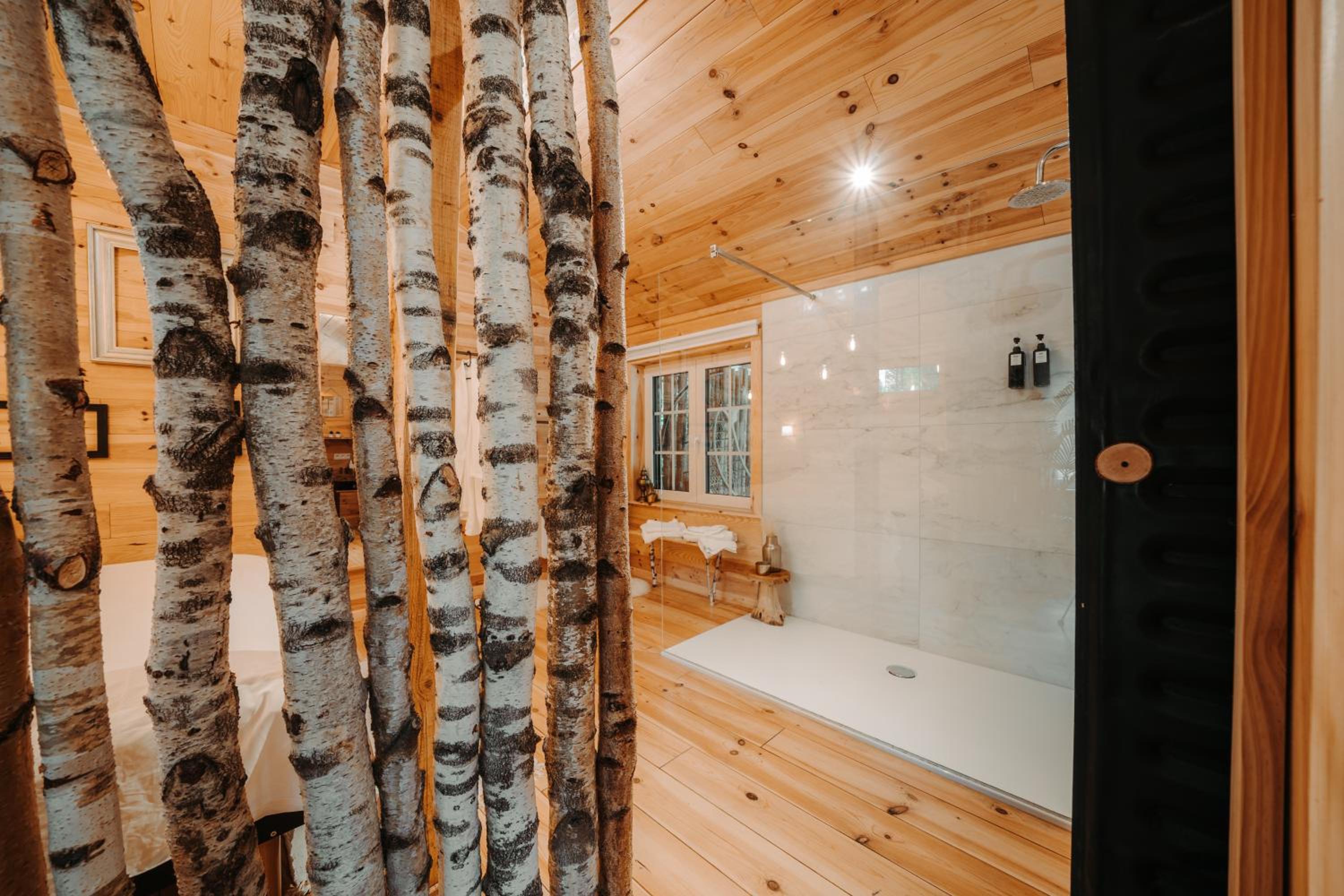 One-Bedroom Chalet - Photo 37