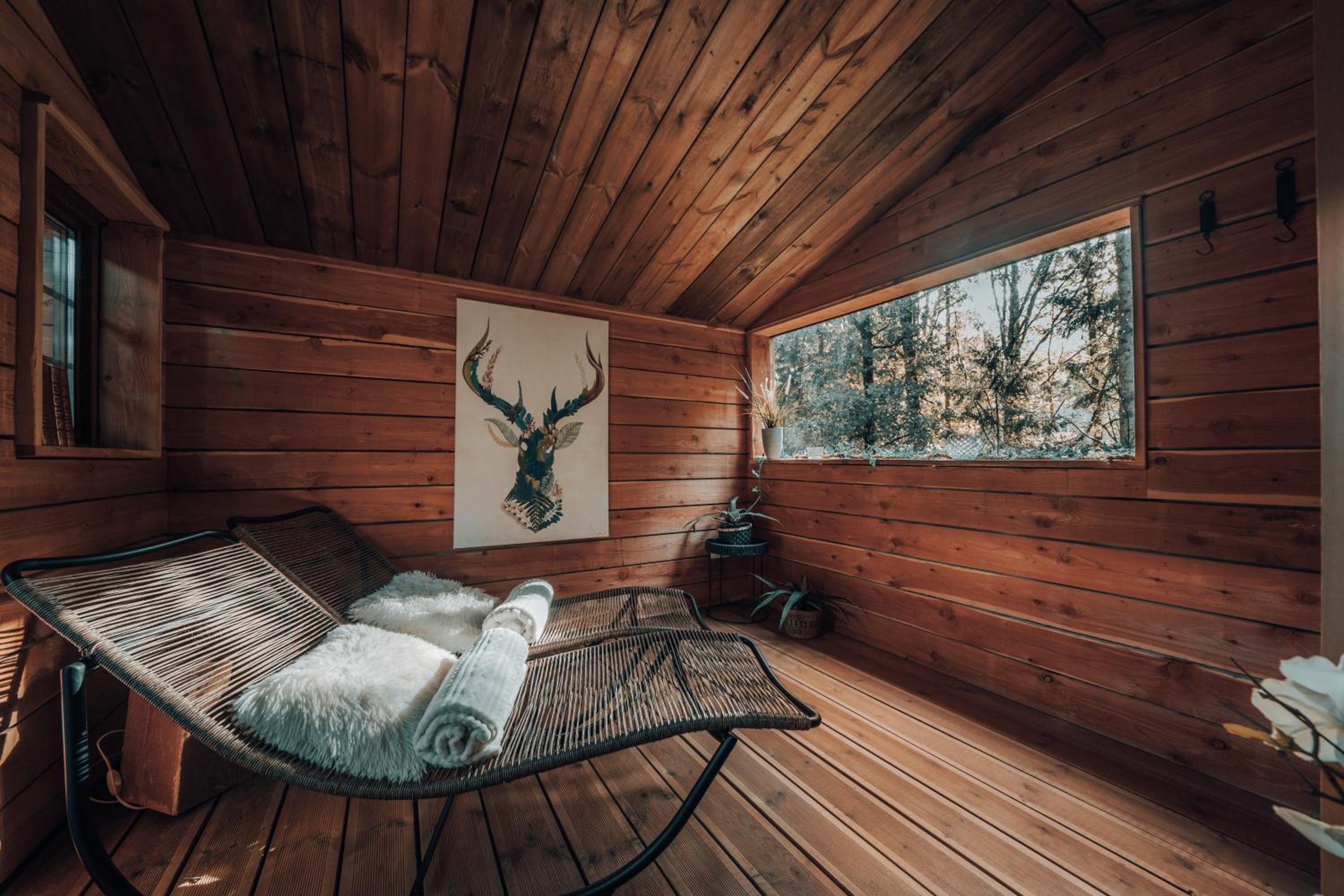 One-Bedroom Chalet - Photo 2