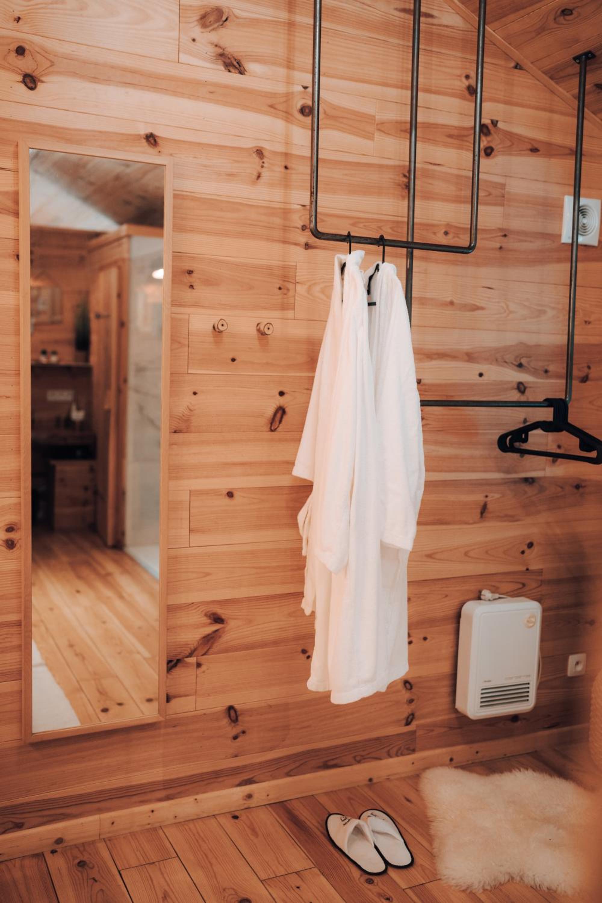 One-Bedroom Chalet - Photo 35
