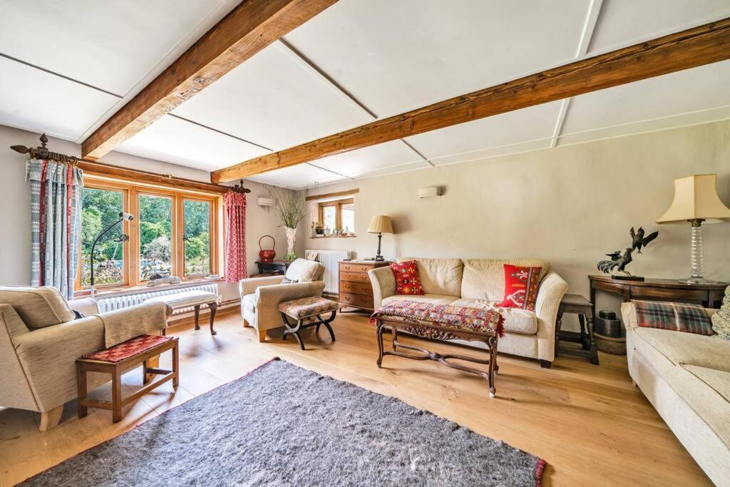 Villa photo 1
