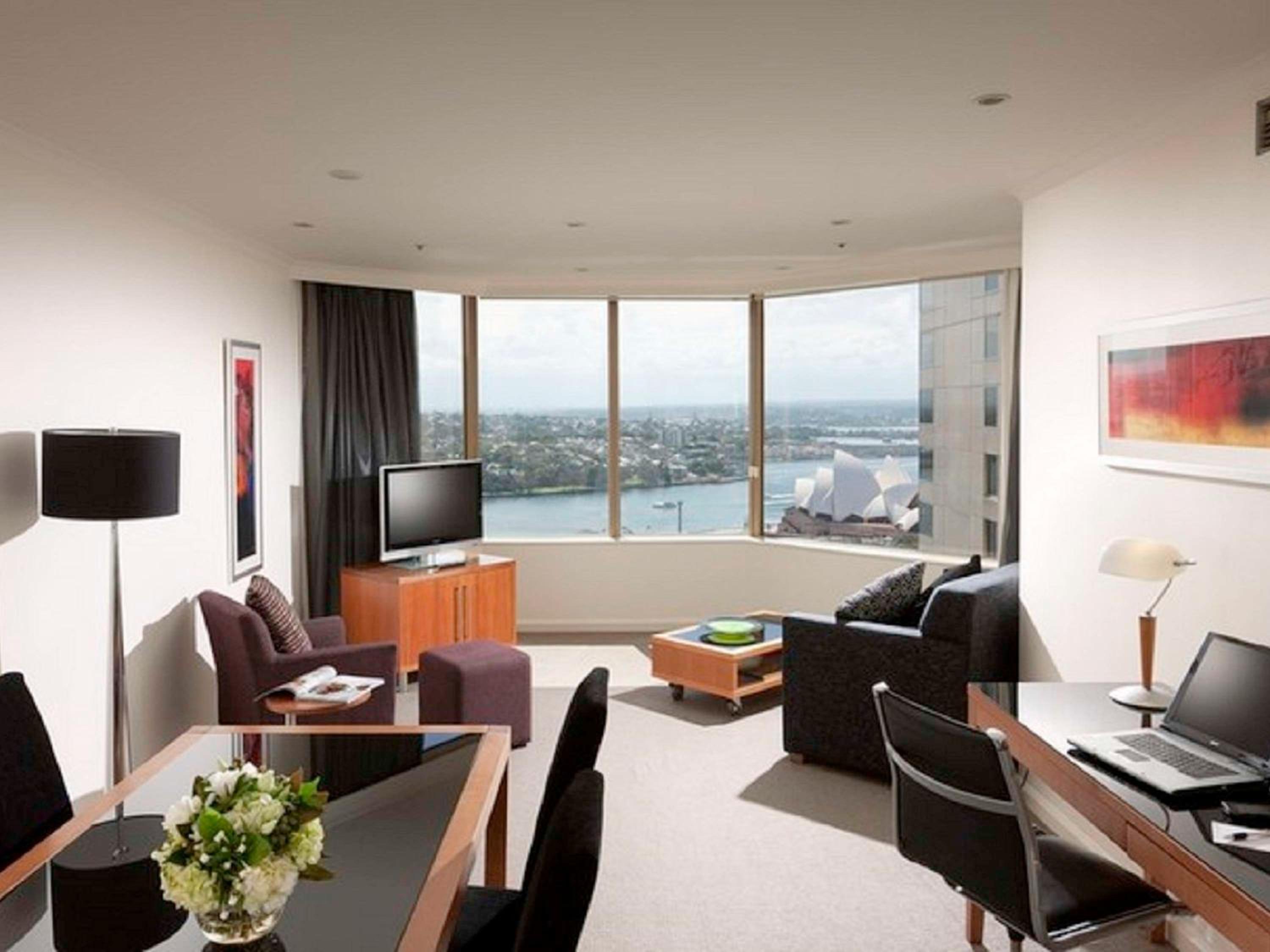 One-Bedroom Suite with Harbor View (Non-Refurbished)