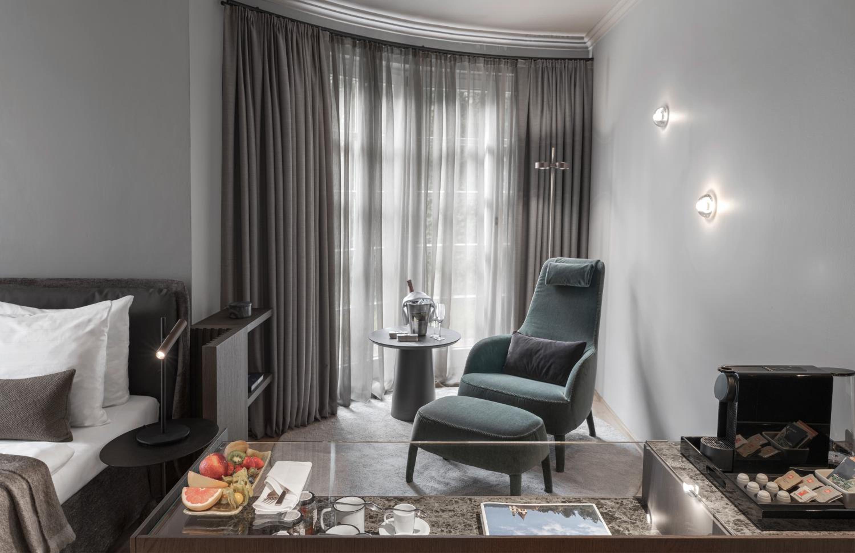 Superior Double Room Grand photo 3