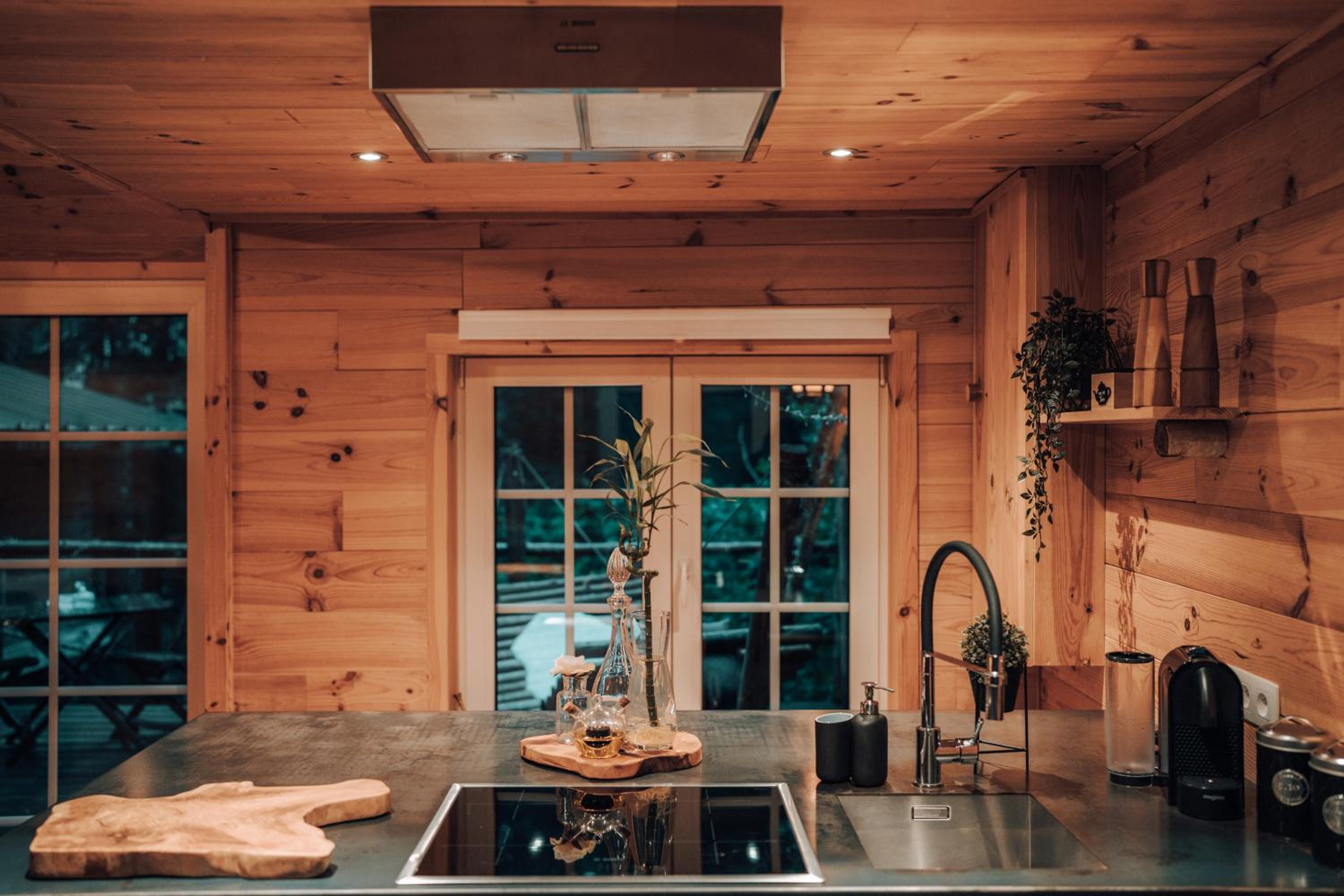 One-Bedroom Chalet - Photo 5