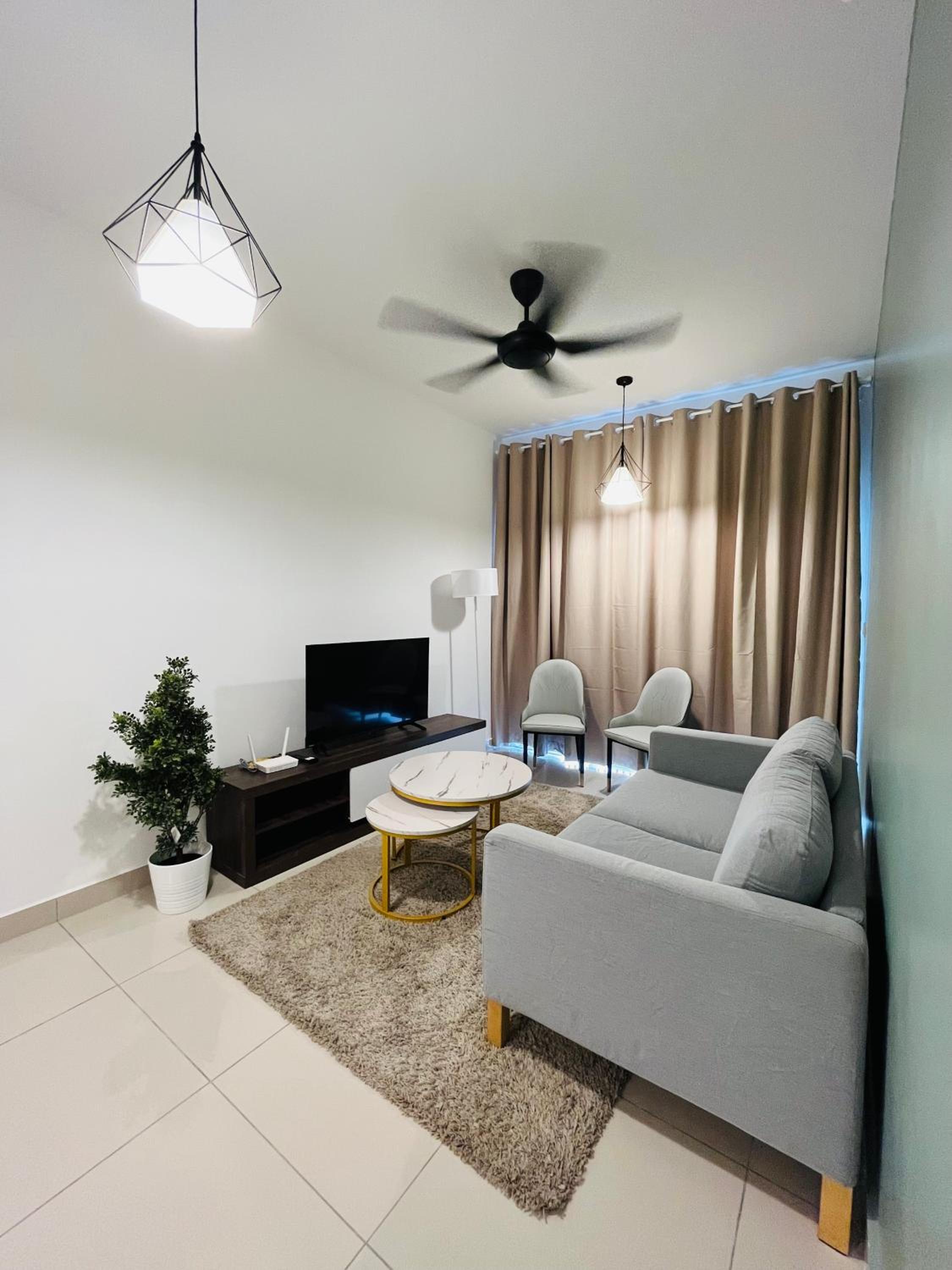 Apartment with Balcony photo 1