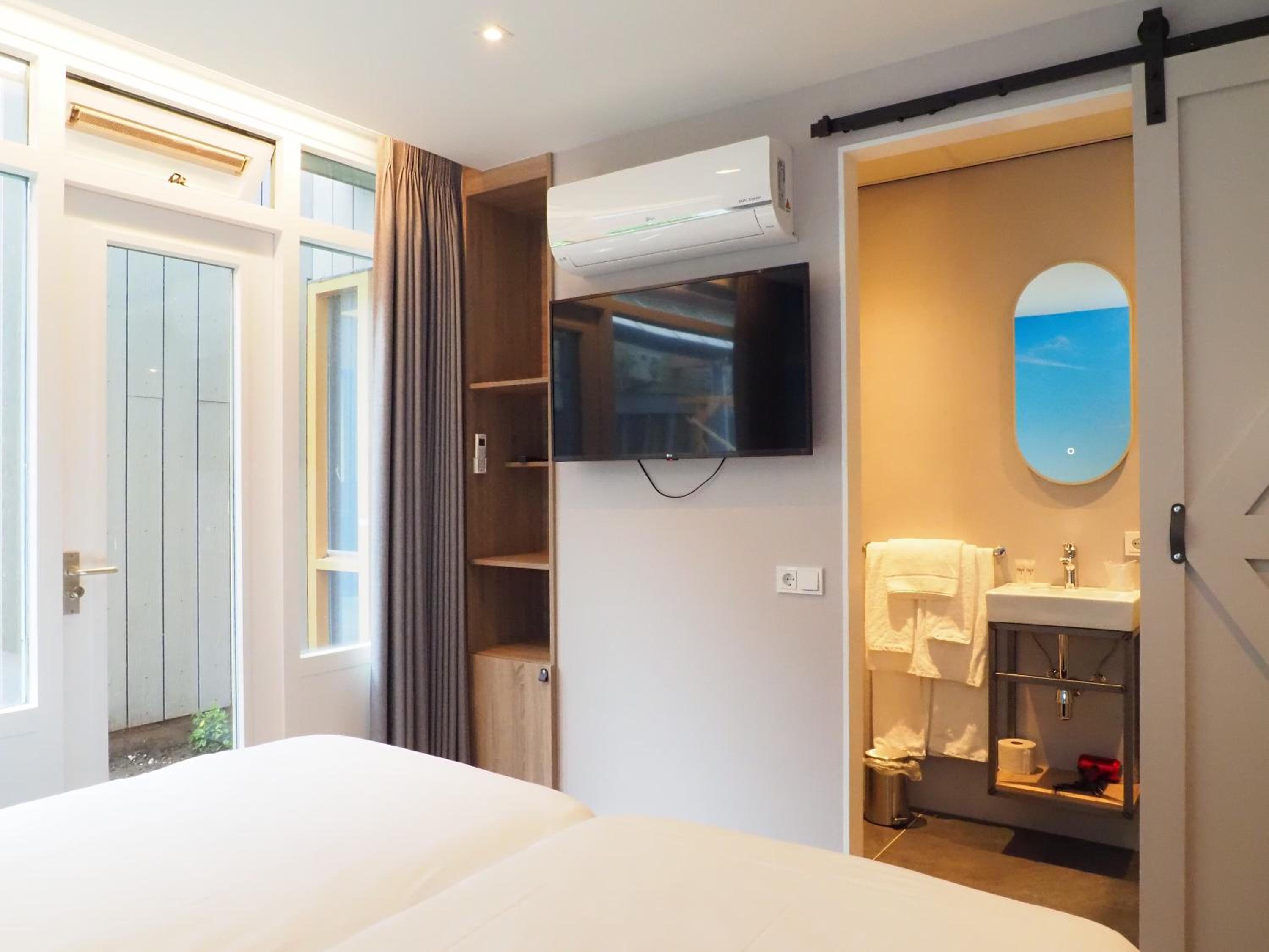 Double Room with Terrace photo 2