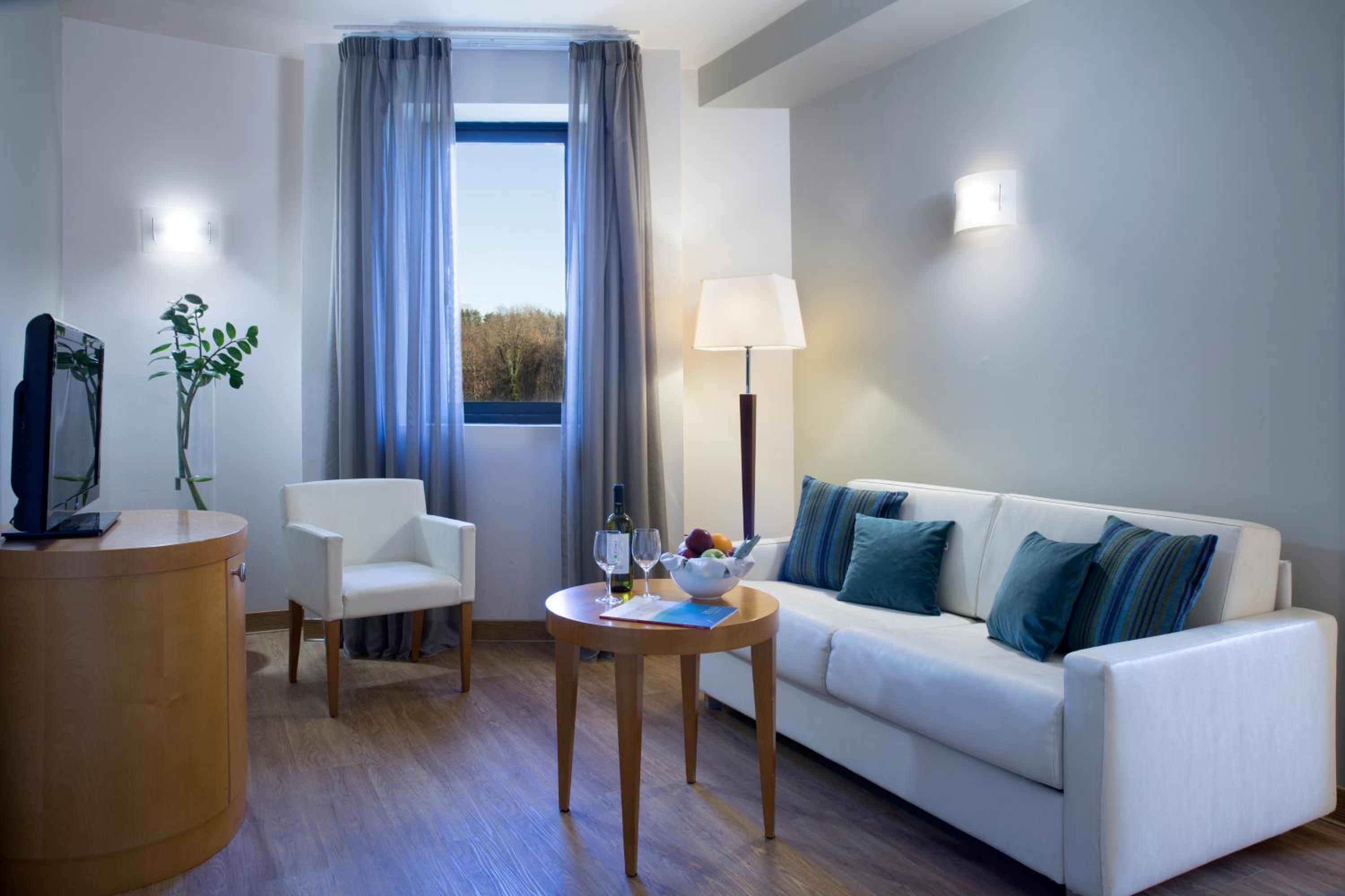 Suite - Photo 4
