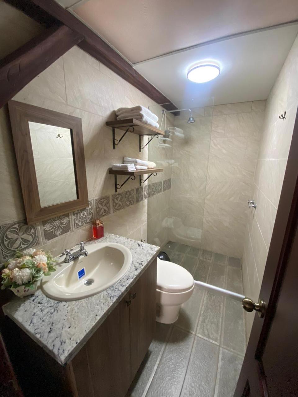 Standard Twin Room photo 2