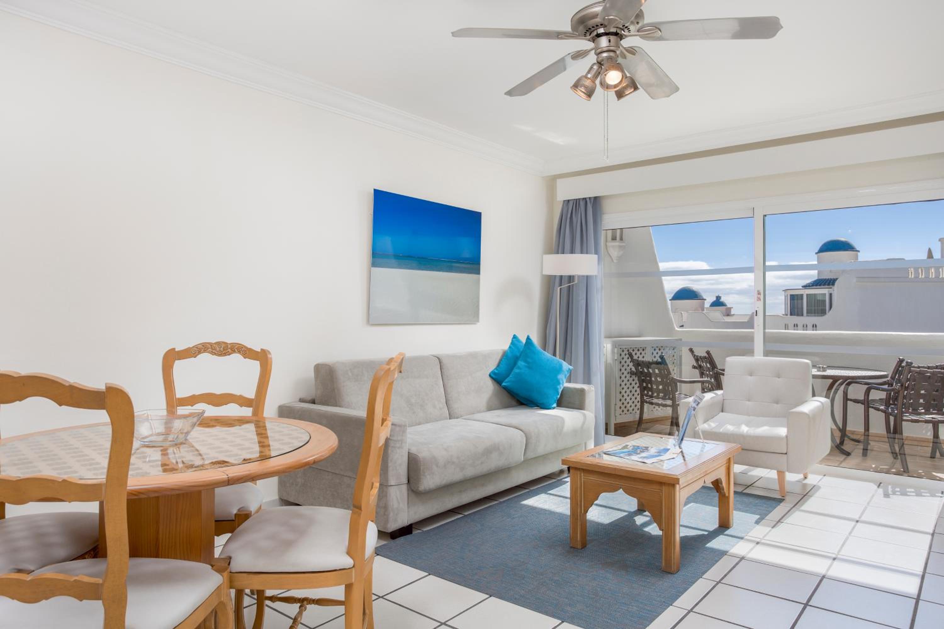 One-Bedroom Apartment thumbnail 5