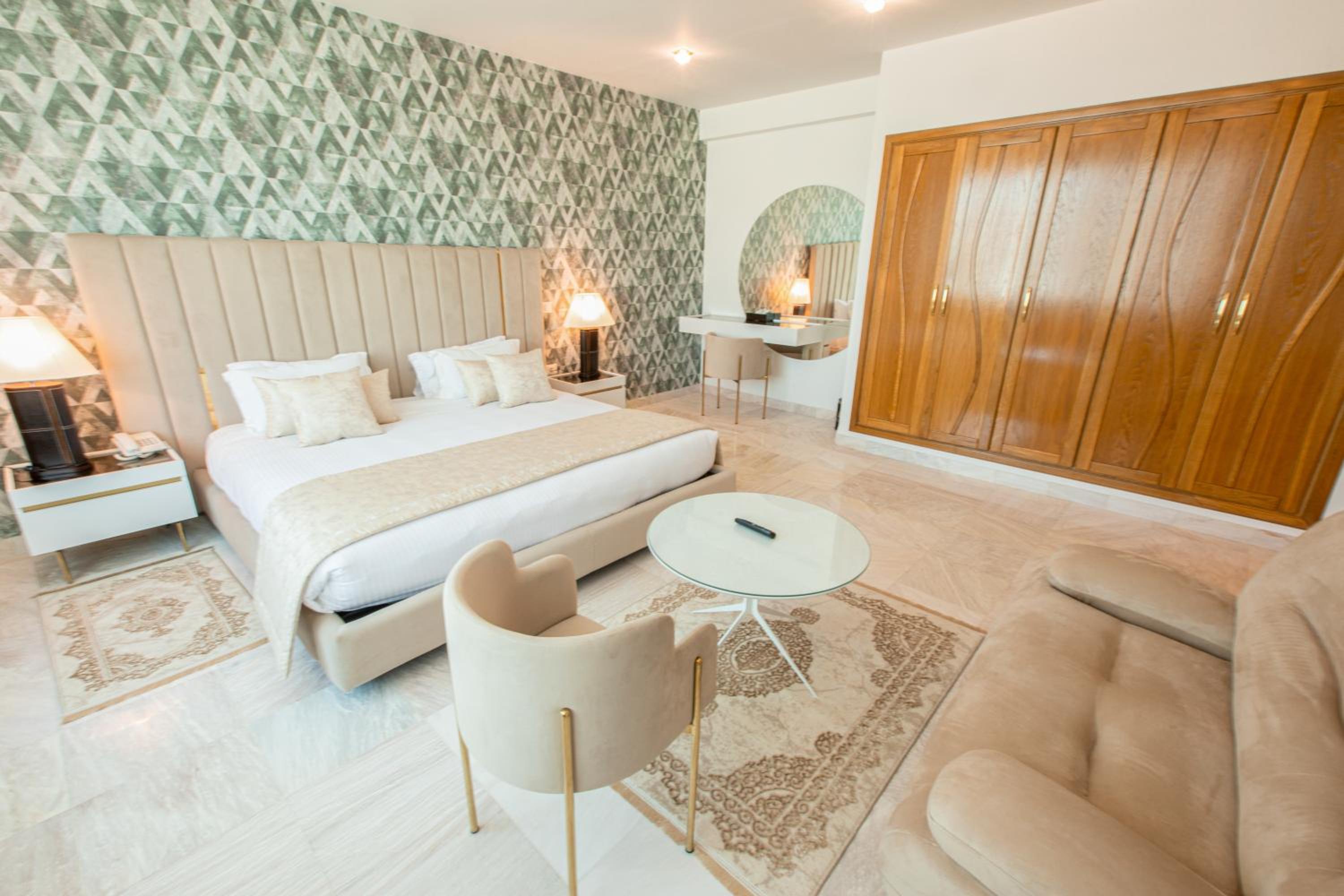 Deluxe Double Room - Photo 6