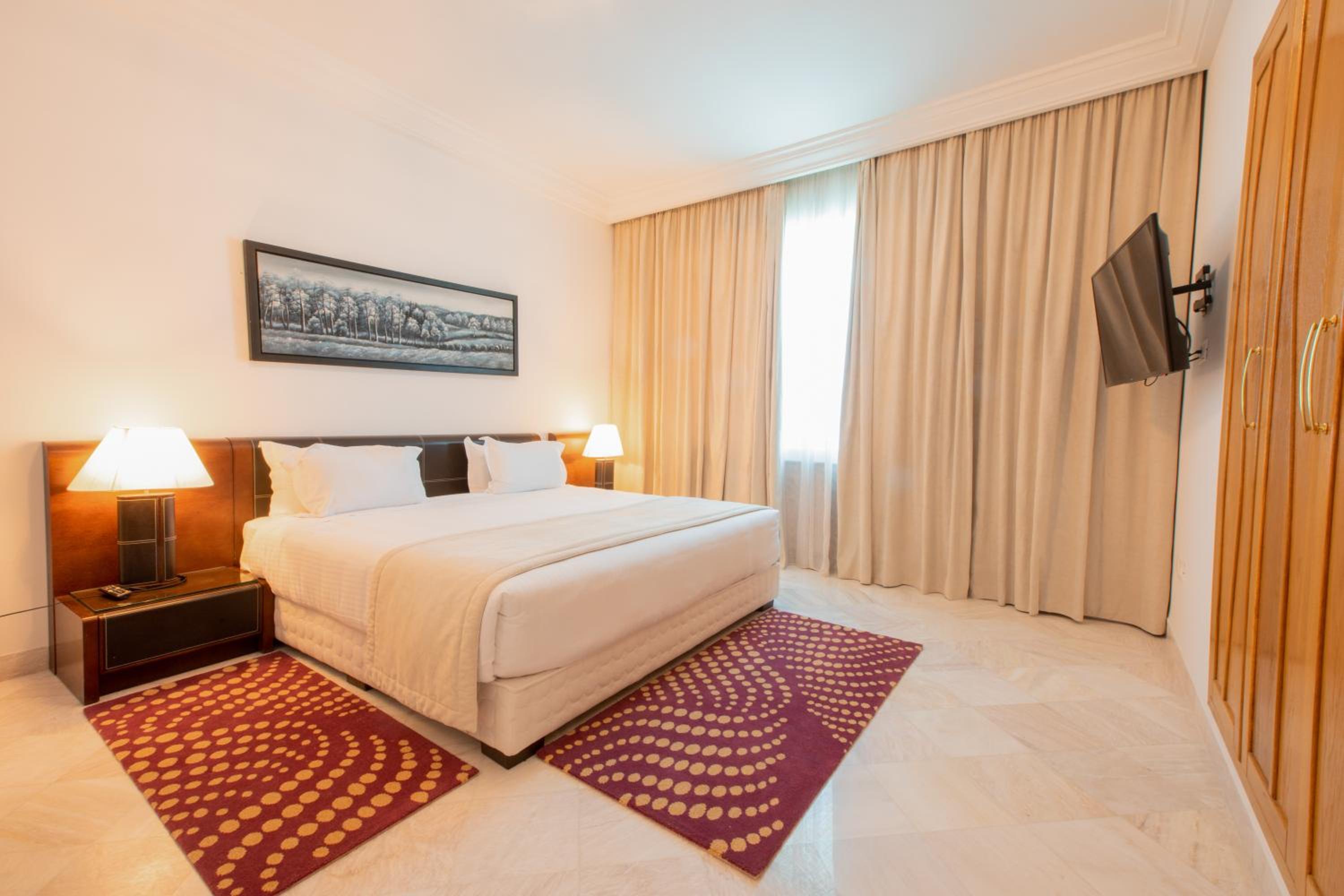 Standard Double Room - Photo 11