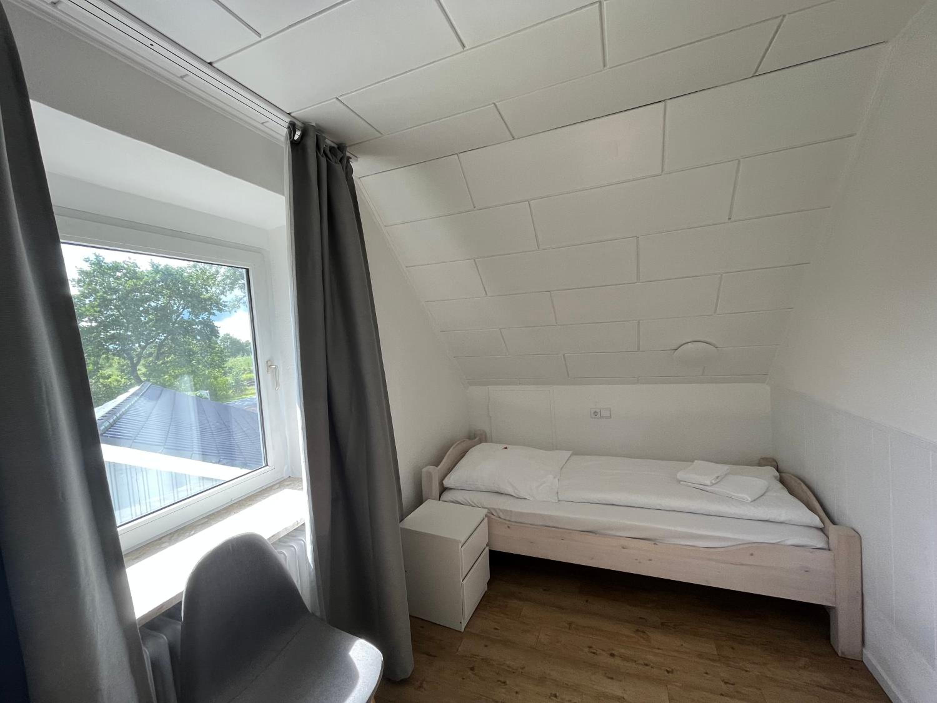 Economy Single Room located annex building photo 3