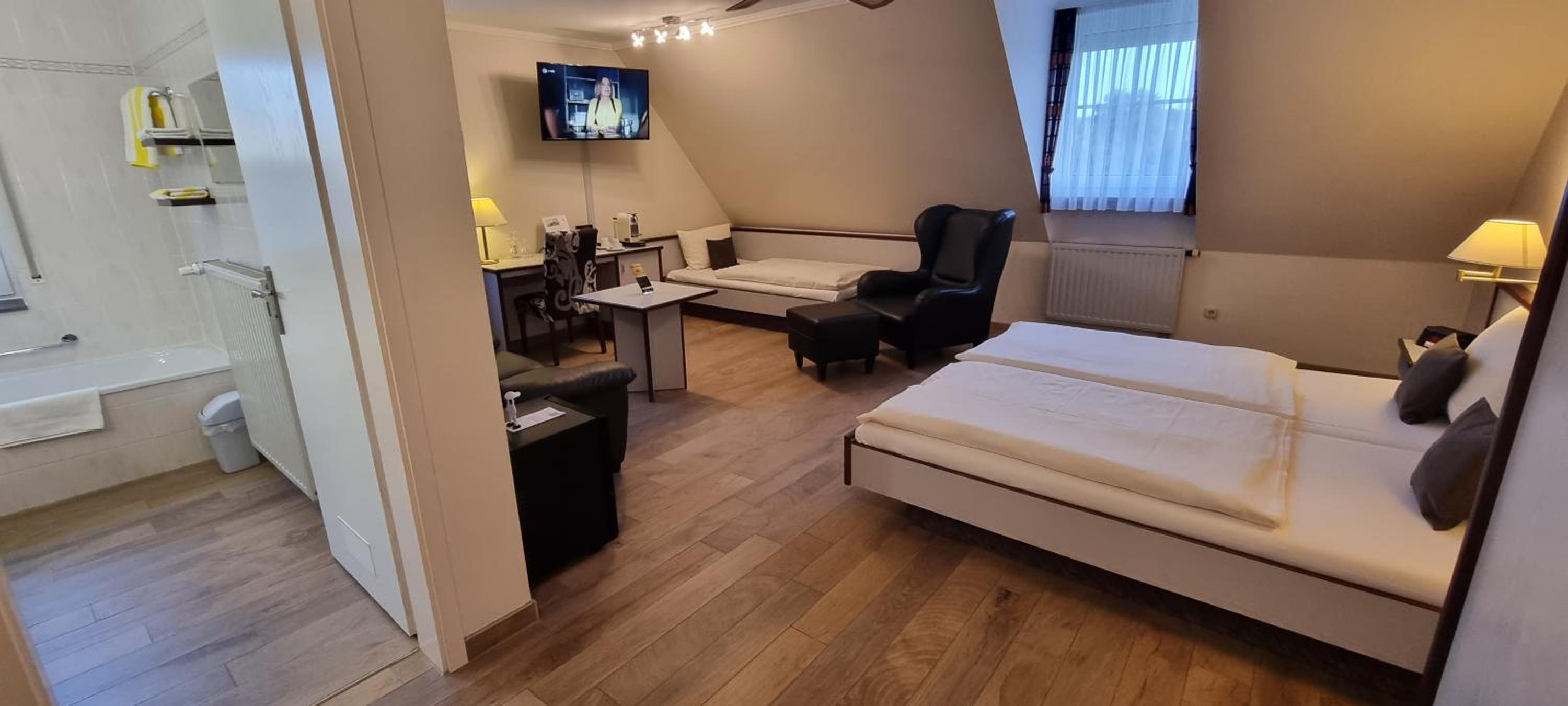 Triple Room